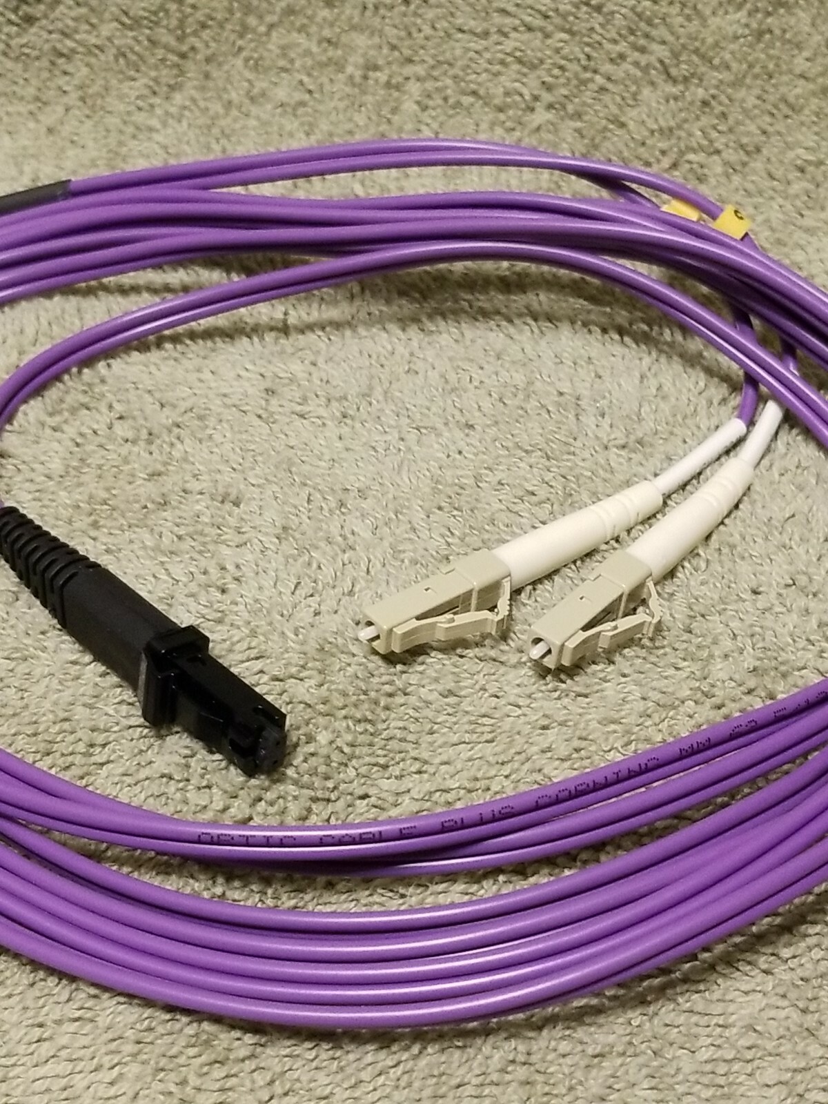 Fiber Optic MTRJ-LC MM 62.5 DUPLEX 2.0mm, 3Mtrs.PVC P/N: ZN-MTRJLC62-003mtr-VT