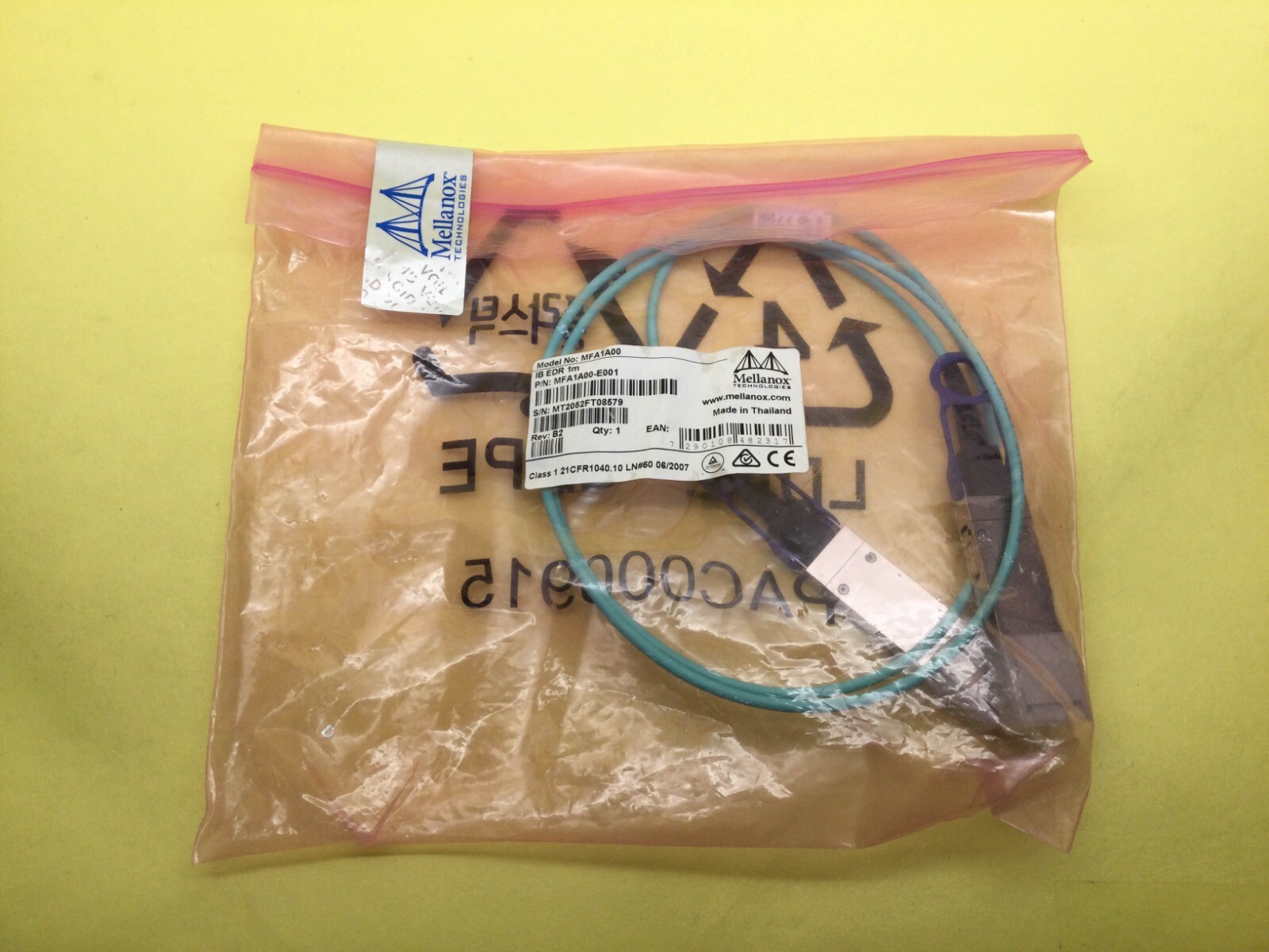 NVIDIA Mellanox AOC Cable IB EDR up to 100Gb/s QSFP 1m MFA1A00-E001 New