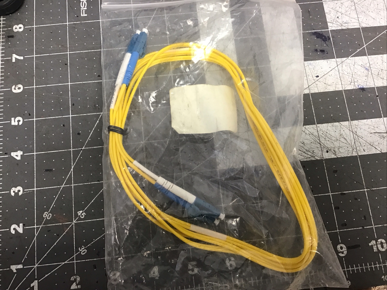 Corning Optimum Fiber optics 12D1-1-02 6.5 Ft (LN61P)
