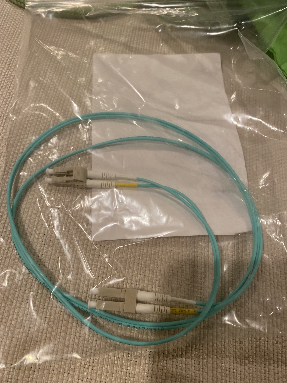 Multimode Duplex 10 Gigabit OM4 Fiber Optic Patch Cable AM-LCLCDM4A-1M