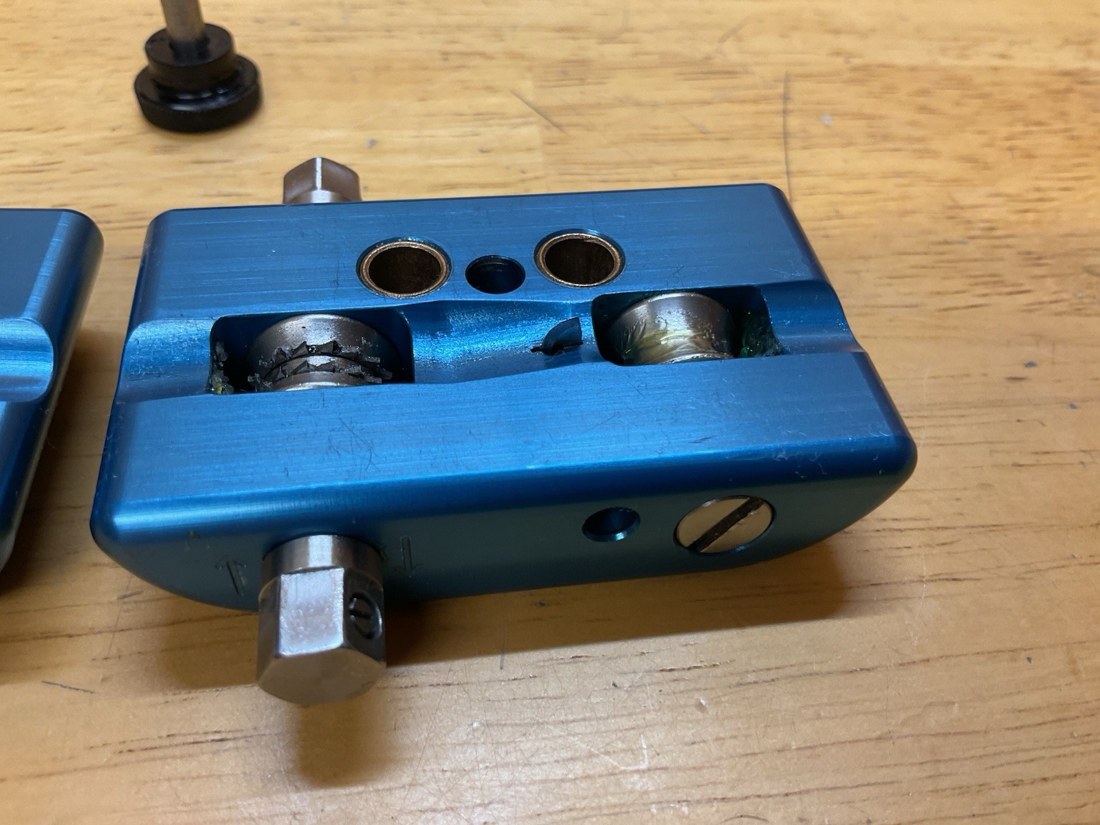 Corning Siecor UAT-000 Universal Access Tool For Fiber Optic Cable