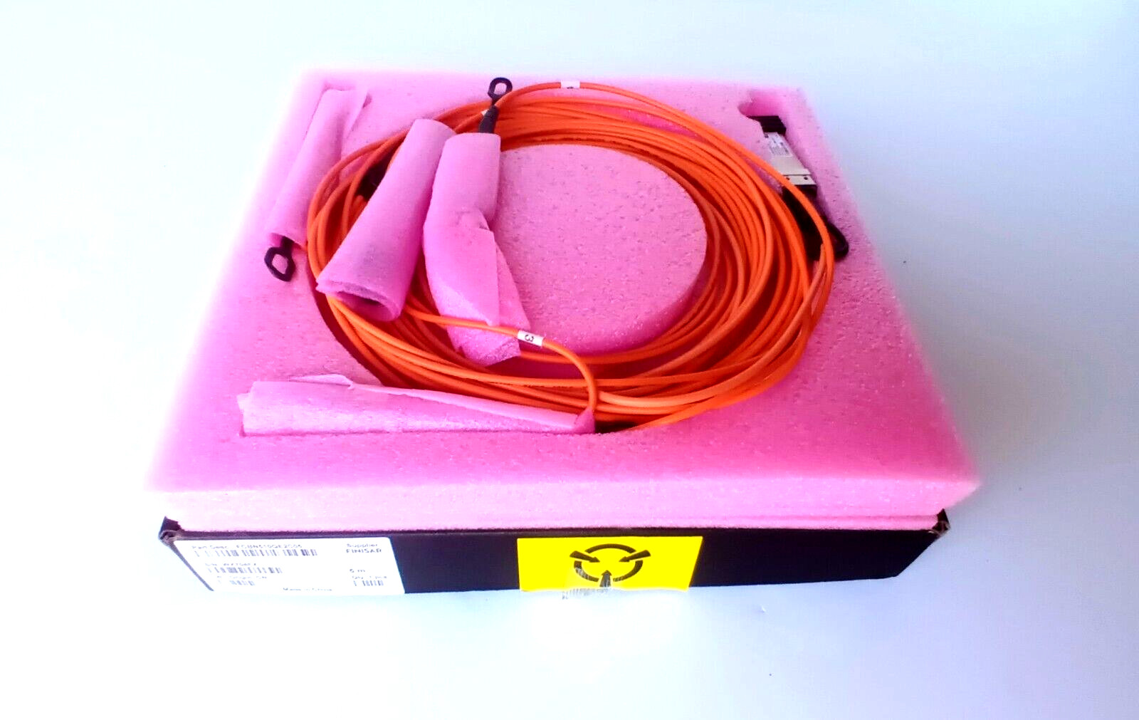Finisar Quadwire FCBN510QE2C05 40Gb/s 5M QSFP to 4xSFP+ Parallel