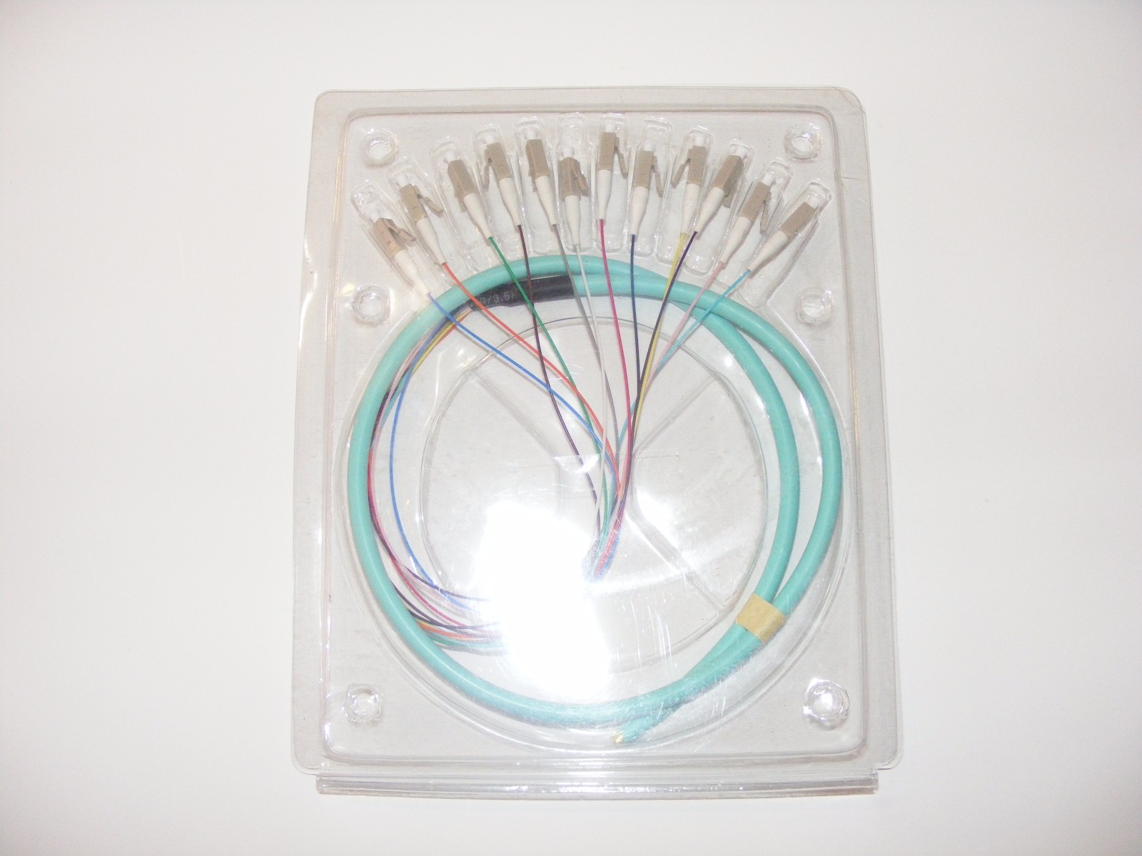 3M Fiber Optic Pigtail 50/125 10 Gig OM3 aqua 12 Strand LC Multimode pig tail