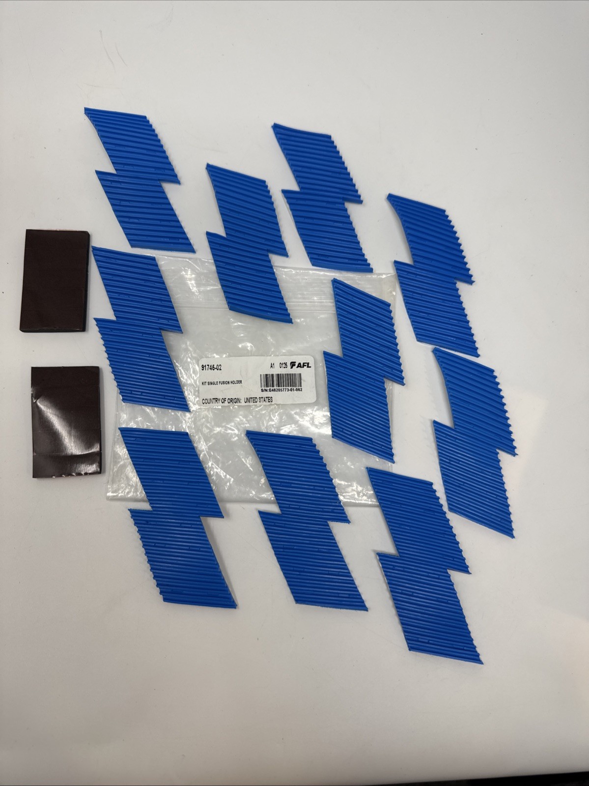 KIT SINGLE FUSION HOLDER FOR LL-2400 AND LL-2448 SPLICE TRAYS