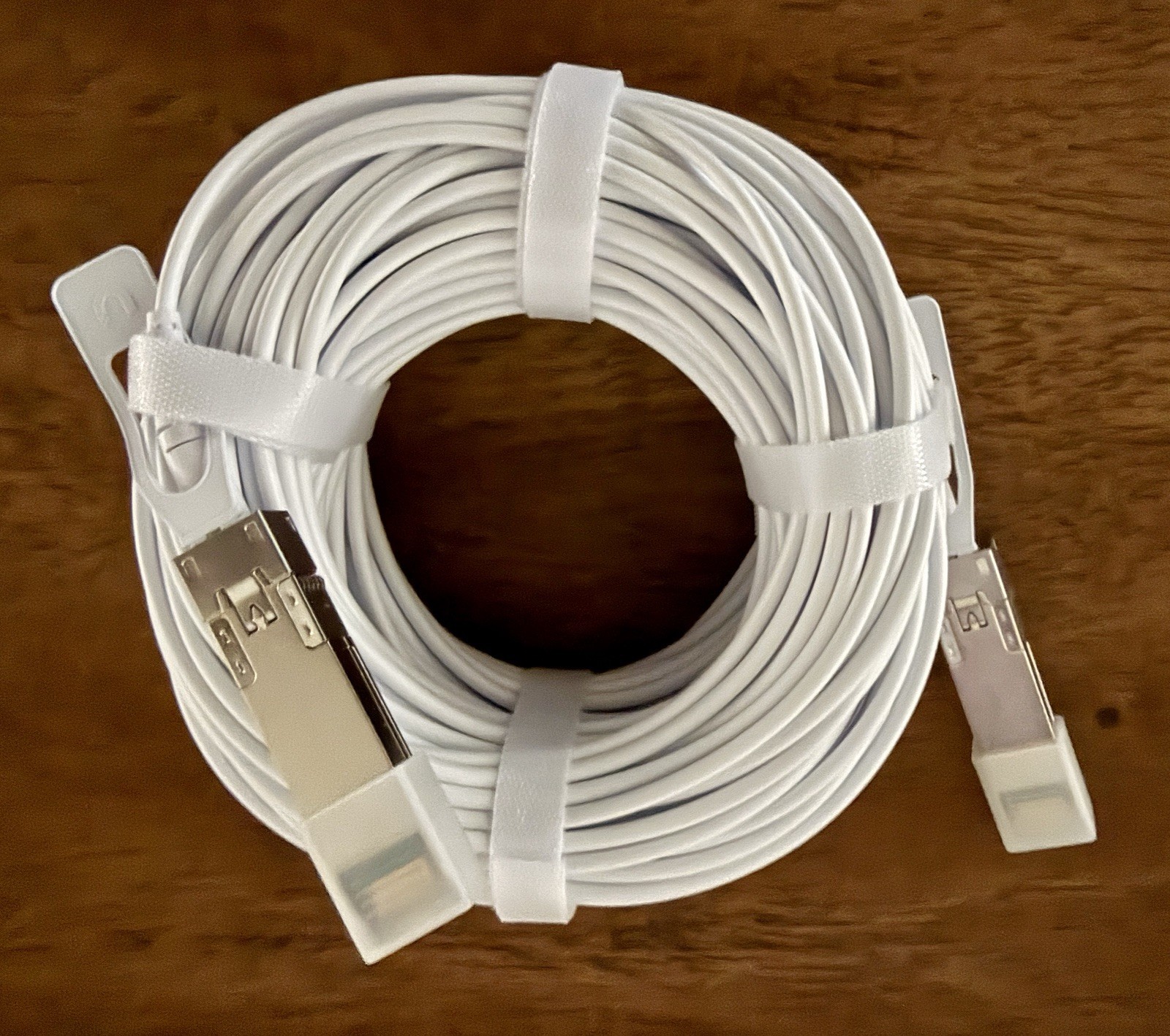 UniFi – Ubiquiti UACC-Uplink SFP28-30 SFP+ to SFP+ Direct Attach Fiber Cable 30M