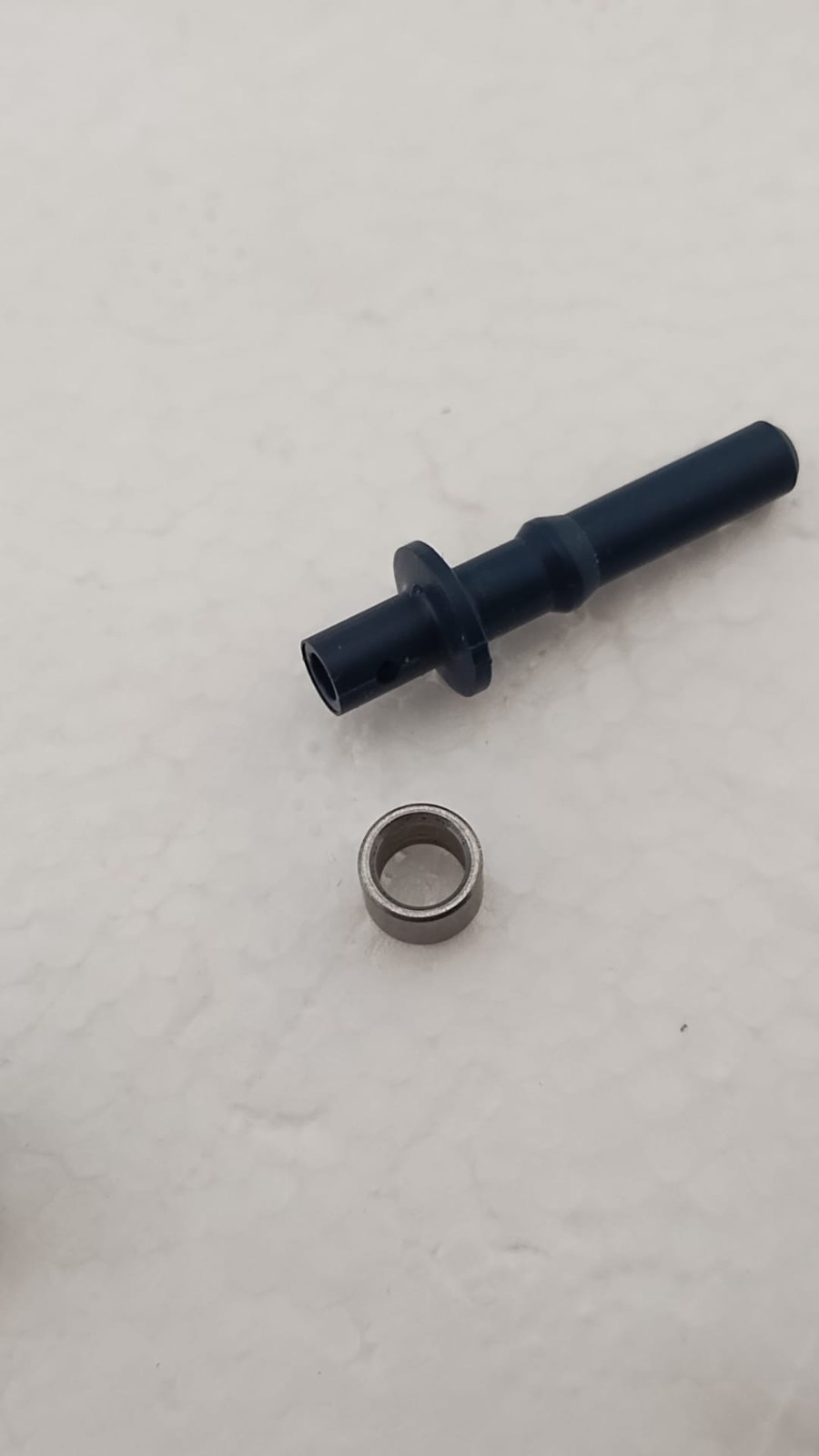 Broadcom HFBR-4501Z &HFBR-4511Z 100 EA Plastic Fiber Optic Plug Conn GRY AND BL