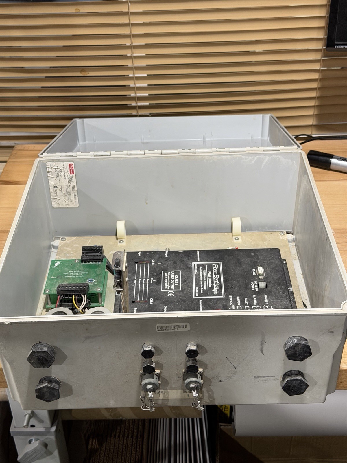 Fiber SenSys Defender 2-Channel Fiber Optic Perimeter Intrusion Detection NEMA