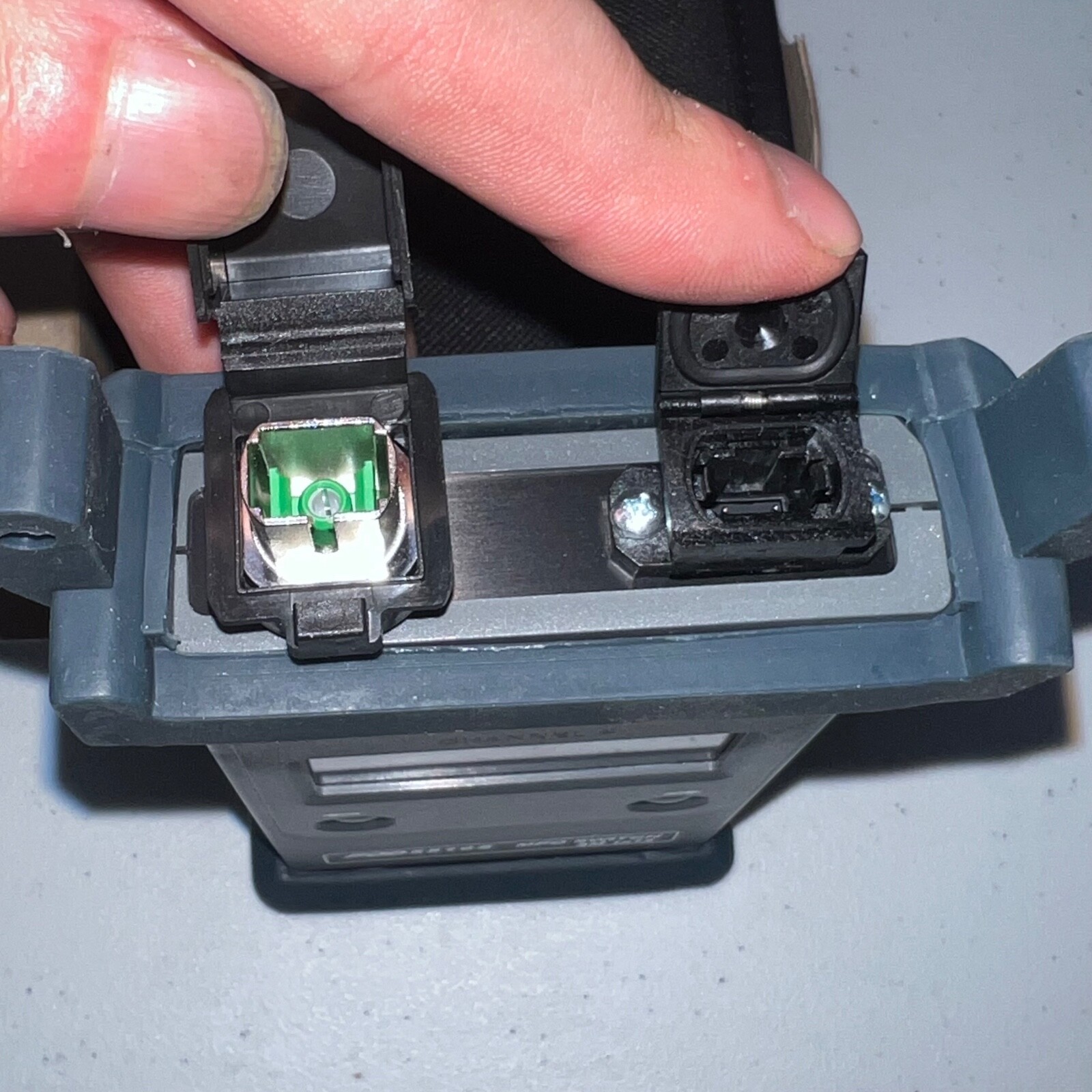 MPO Fiber Optic Switch SM/APC to MPO/APC-M FOD5510S SM 1×12 – FOD EXFO