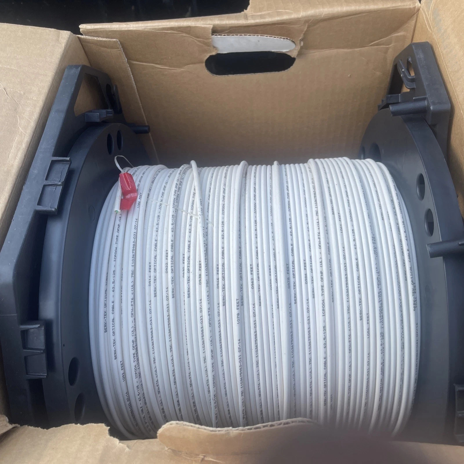 Berk-Tek Tight-Buffer Fiber Optic Cable Plenum White 1ft Reel-In Box UL 1046ft.