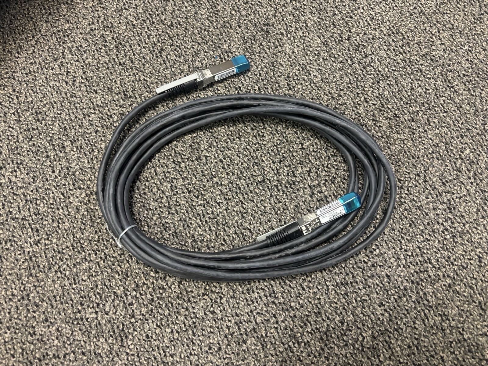 SFP-H10GB-CU5M 10GBASE-CU SFP+ Cisco Twinax cable, passive 5Meter New 37-0962-02