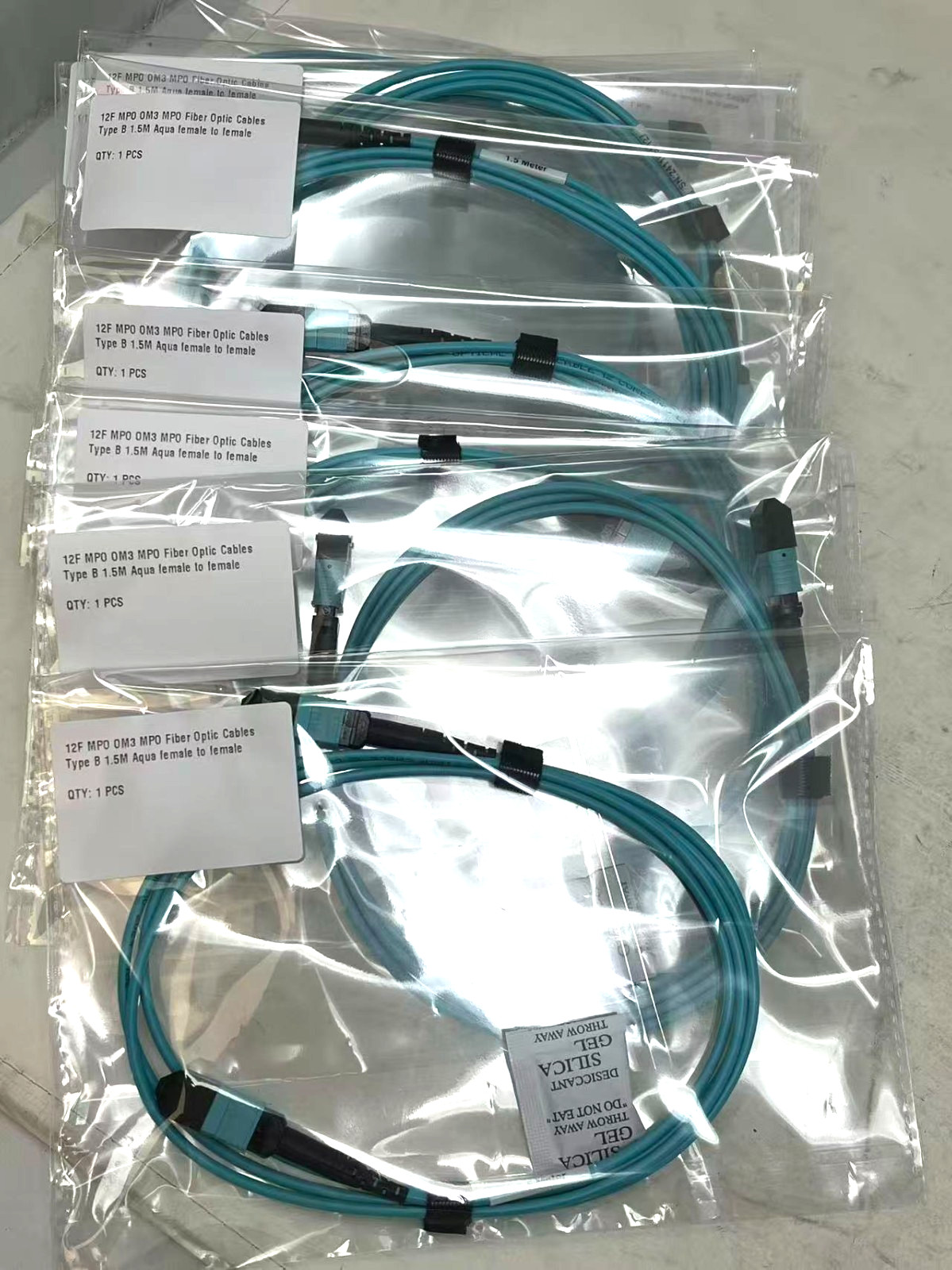 20PCS ， 12F MPO OM3 MPO Fiber Optic Cables Type B 1.5M Aqua female to female