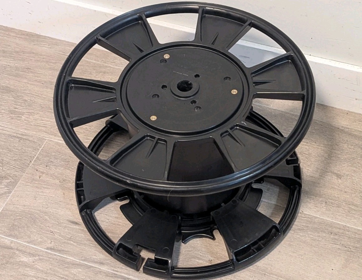 OCC MARS 300M Fiber Reel 0300 / Black / 1″ Round Center Hole