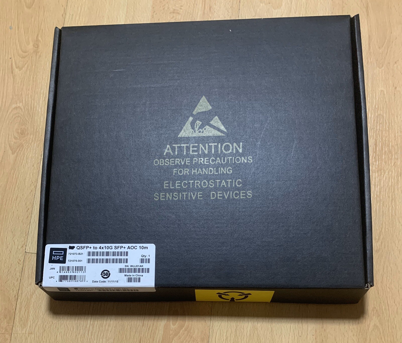 721073-B21 HPE 721075-001 40G QSFP+/4X10G SFP+ AOC 10M CBL,Box R free FedEx Ship