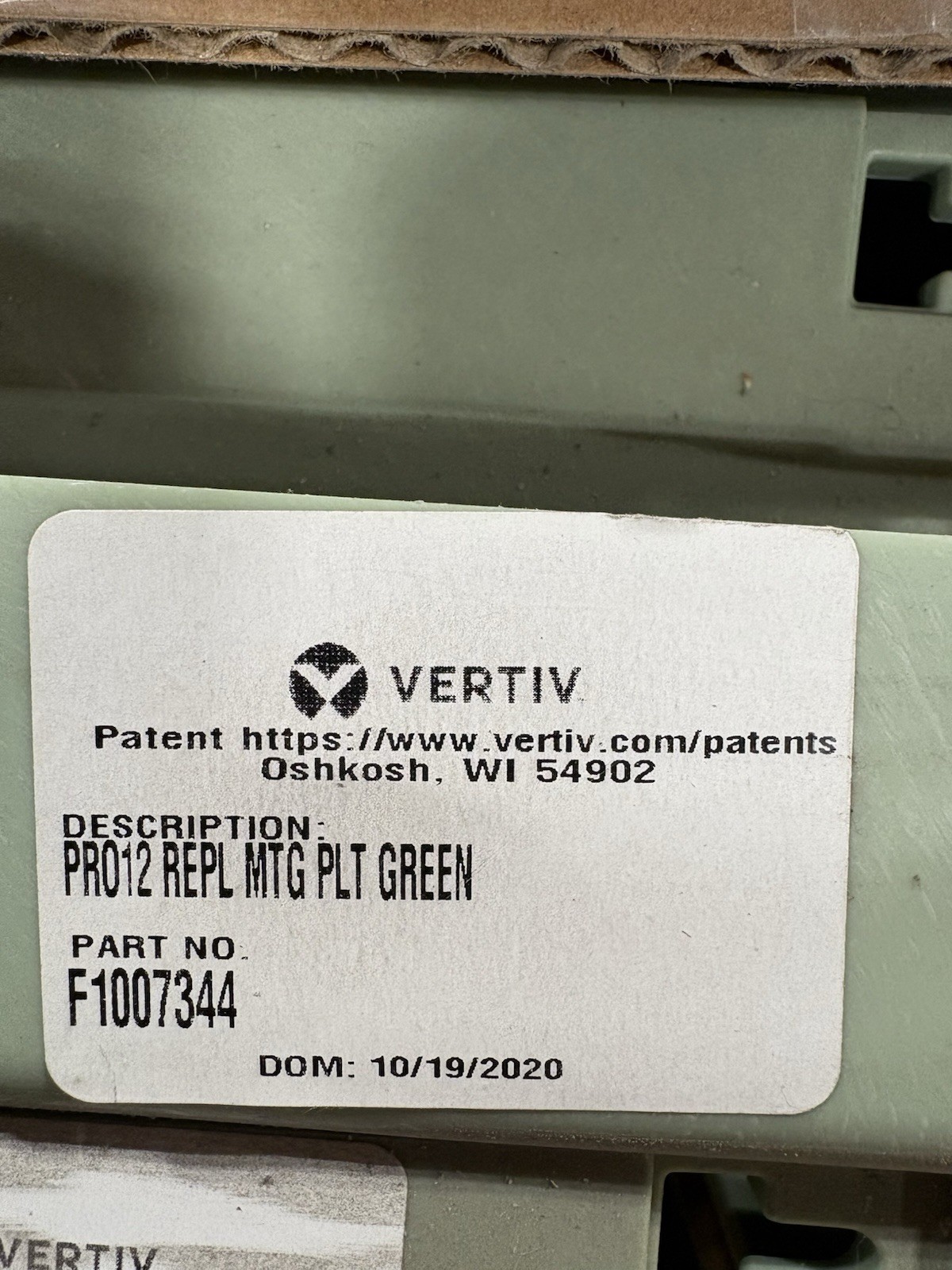 (Lot of 5) VERTIV™ F1007344 Center Mounting Plate, Plastic, For 10 in Pedestal