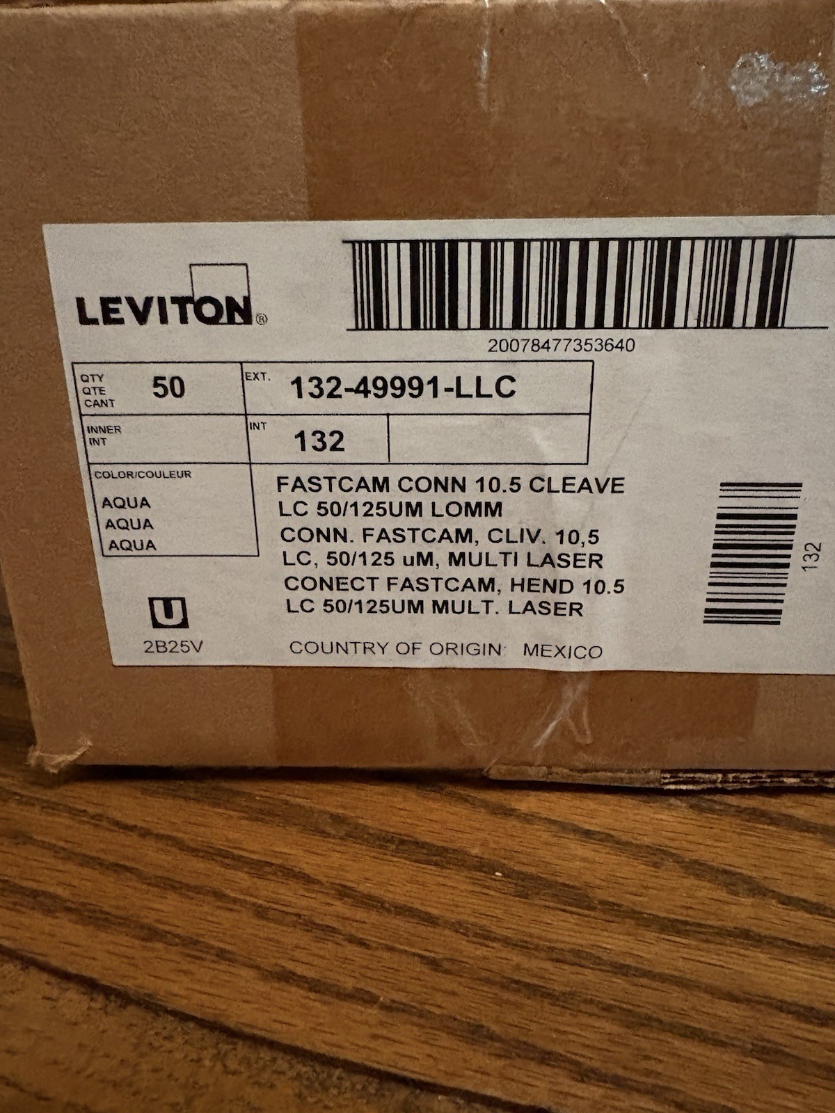 Leviton Fastcam Pre-Polished Connector LC Aqua 49991-LLC 50/125μm (Box Of 50)
