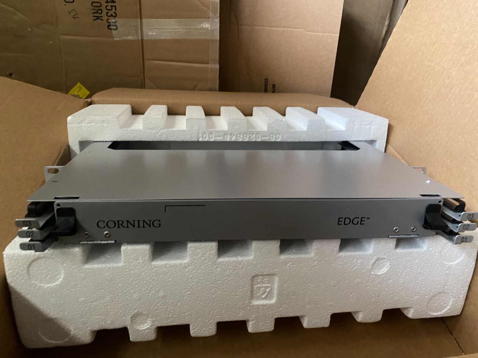 Corning cable systems ED1-E4M12AF-0R0000 Fiber Management Unit
