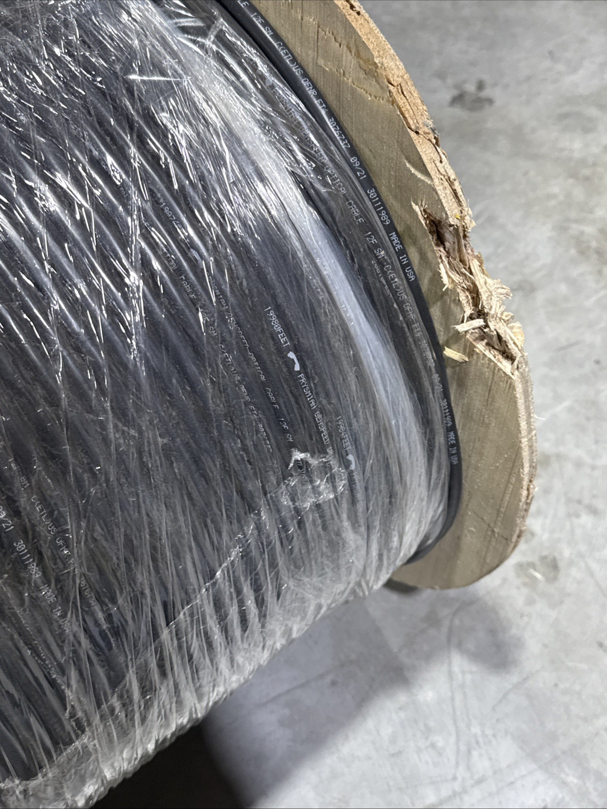 Suttle Riser Cables (OFNR rated) 12F LT I/O SCA 1000FT, Part# SFCA-12IL1000F New
