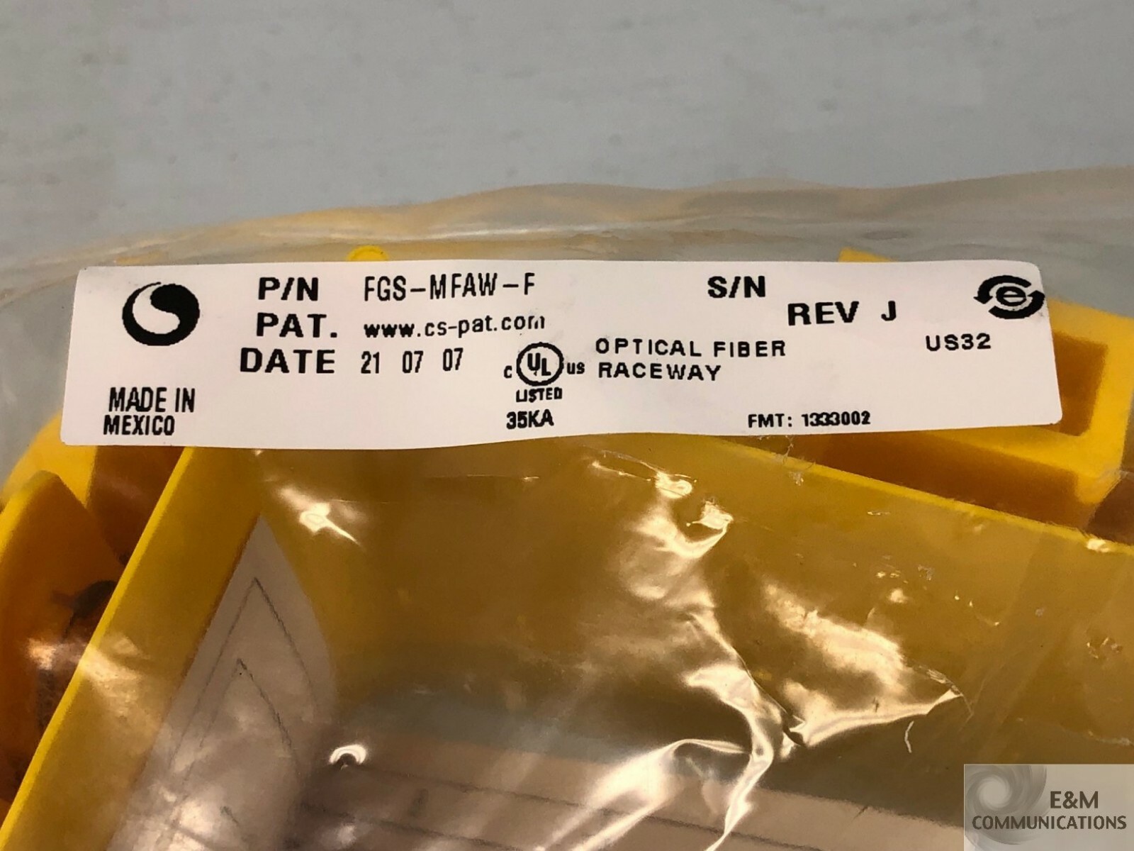 NEW FGS-MFAW-F ADC COMMSCOPE FIBERGUIDE 4″ H X 12″ W SNAP-FIT JUNCTION YELLOW