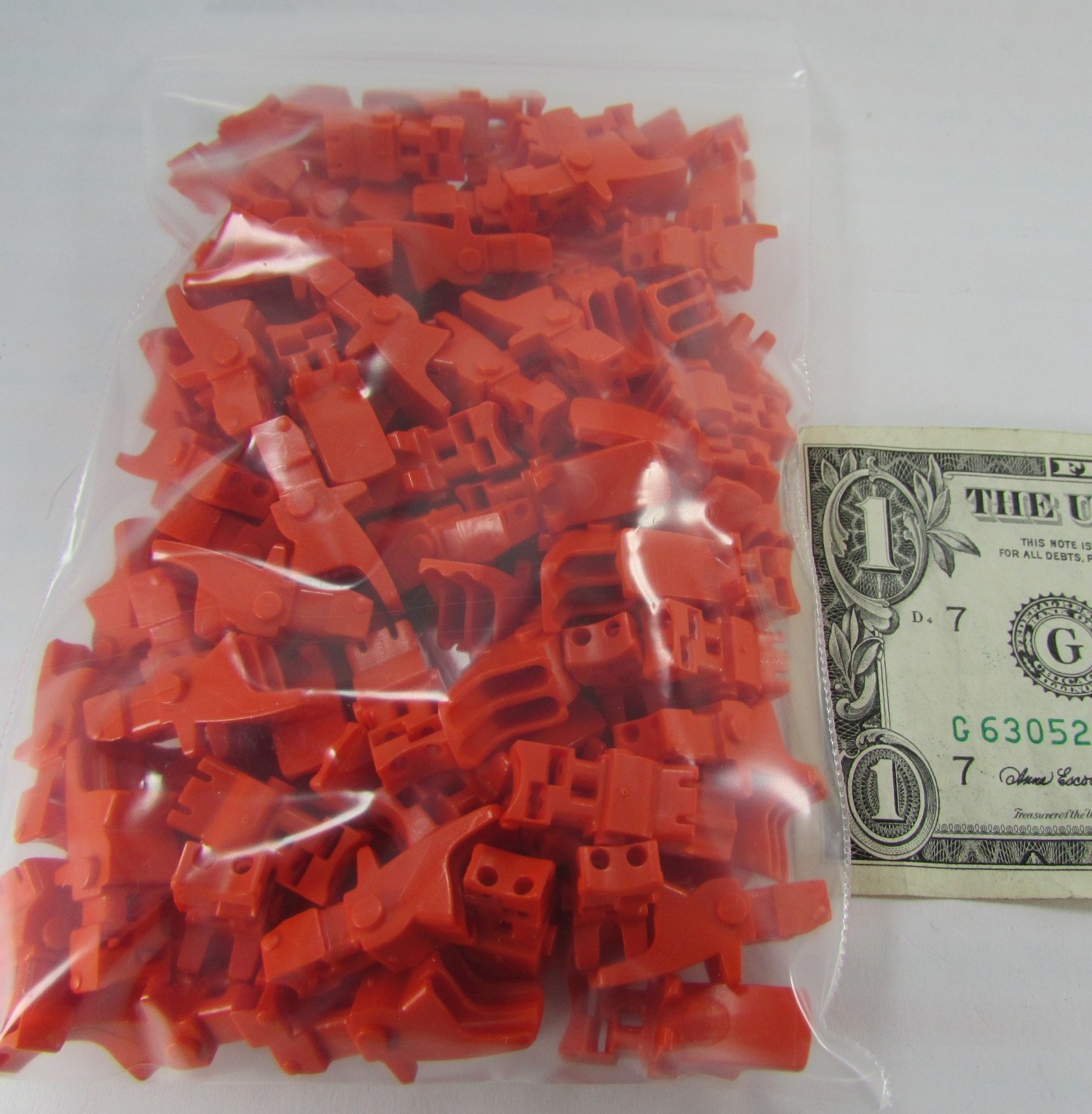 100 Unknown Orange Plastic Connector Parts, Corning Cable Fiber? Telecom? 362566