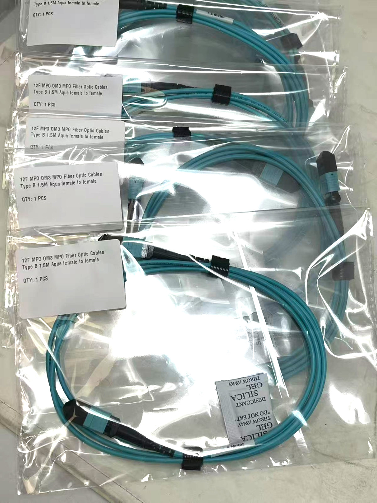 20PCS ， 12F MPO OM3 MPO Fiber Optic Cables Type B 1.5M Aqua female to female