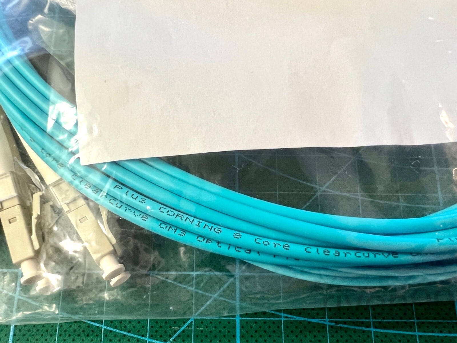 MOLEX QSFP MPO/MTP 8F to 4x LC Fiber Optic Breakout Cable, Multimode OM3 Aqua