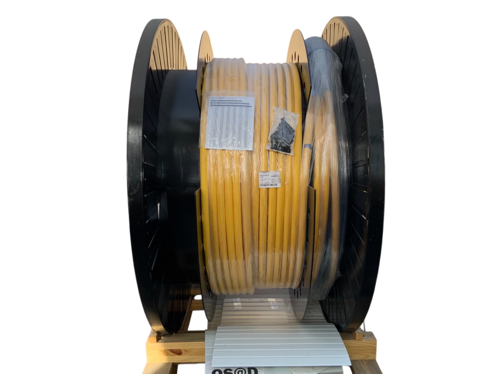 Corning 2880F RocketRibbon Trunk Cable – 290ft – SM OS2 – 120x MTP/APC Connector