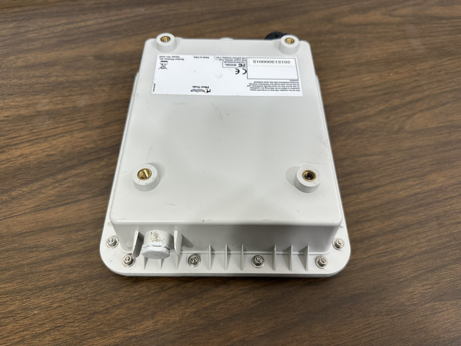 Ruckus Wireless Fiber Node fiber media converter P01-0300-0000 -untested As Is