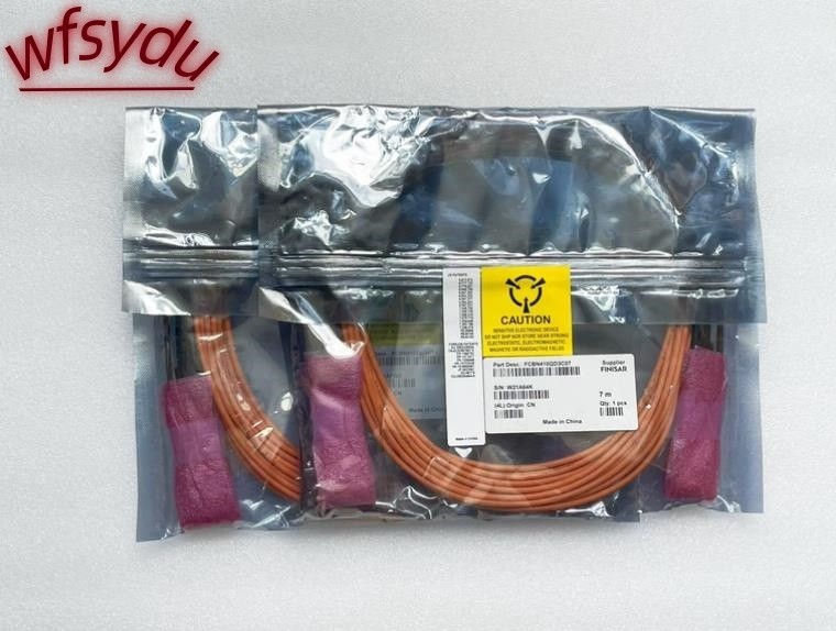 Finisar QSFP-40GB-AOC 7M High-Speed Fiber Cable
