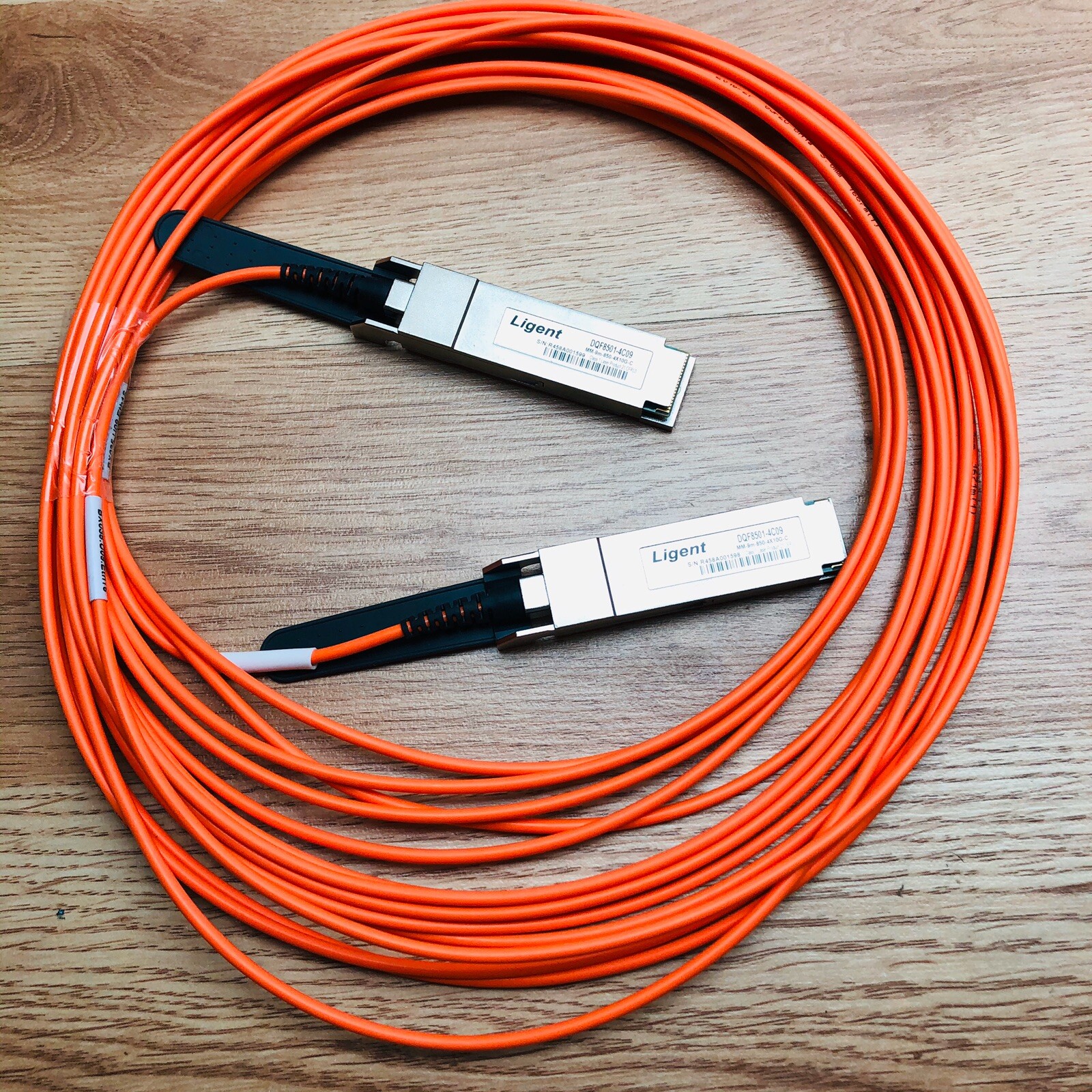 LIGENT DQF850-4C09 MM-9M 850 4X10G-C FIBER OPTIC CABLE