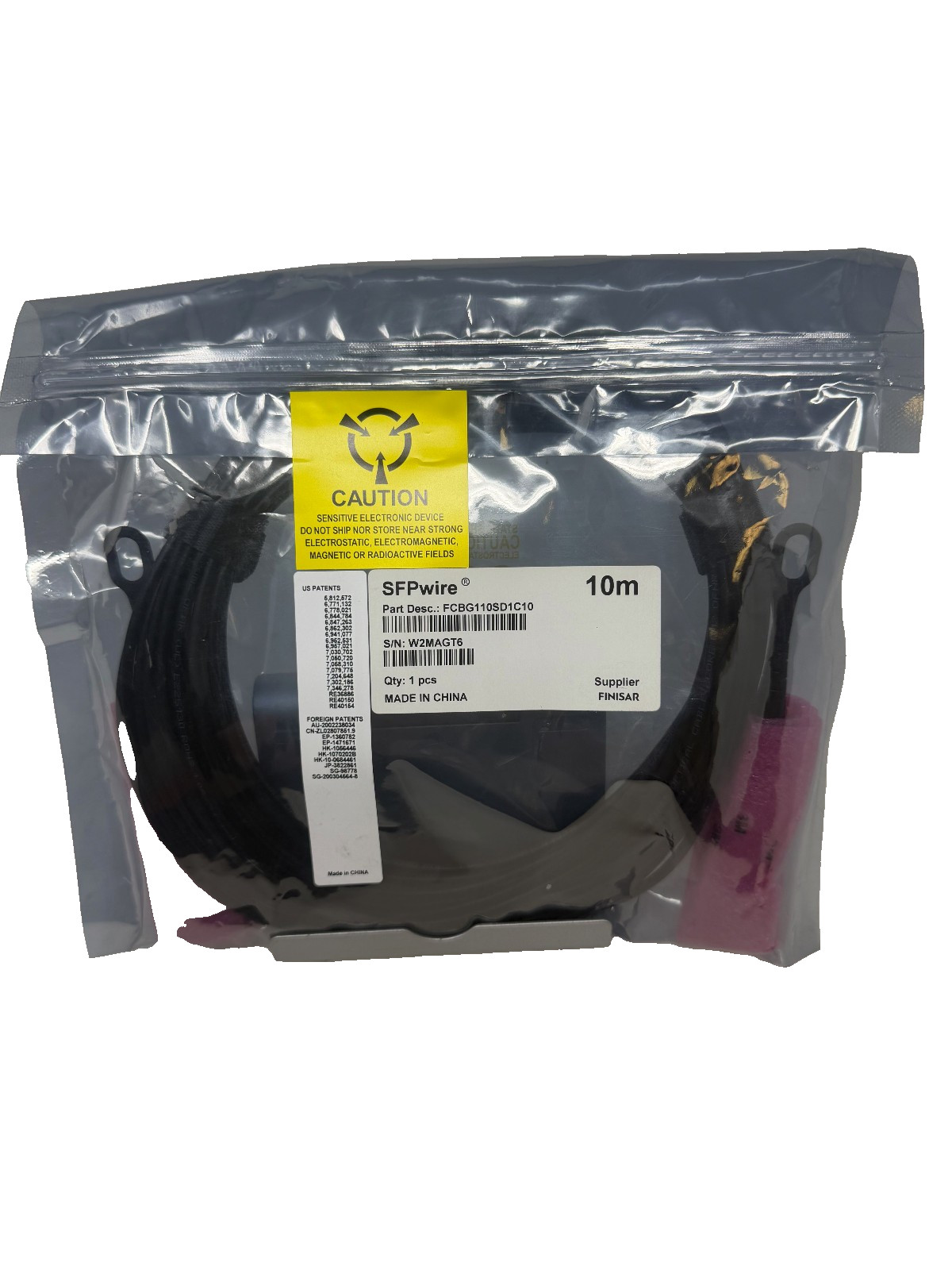 Finisar FCBG110SD1C10 SFPwire 10Gb/s SFP+ Active Optical Cable 10 meter