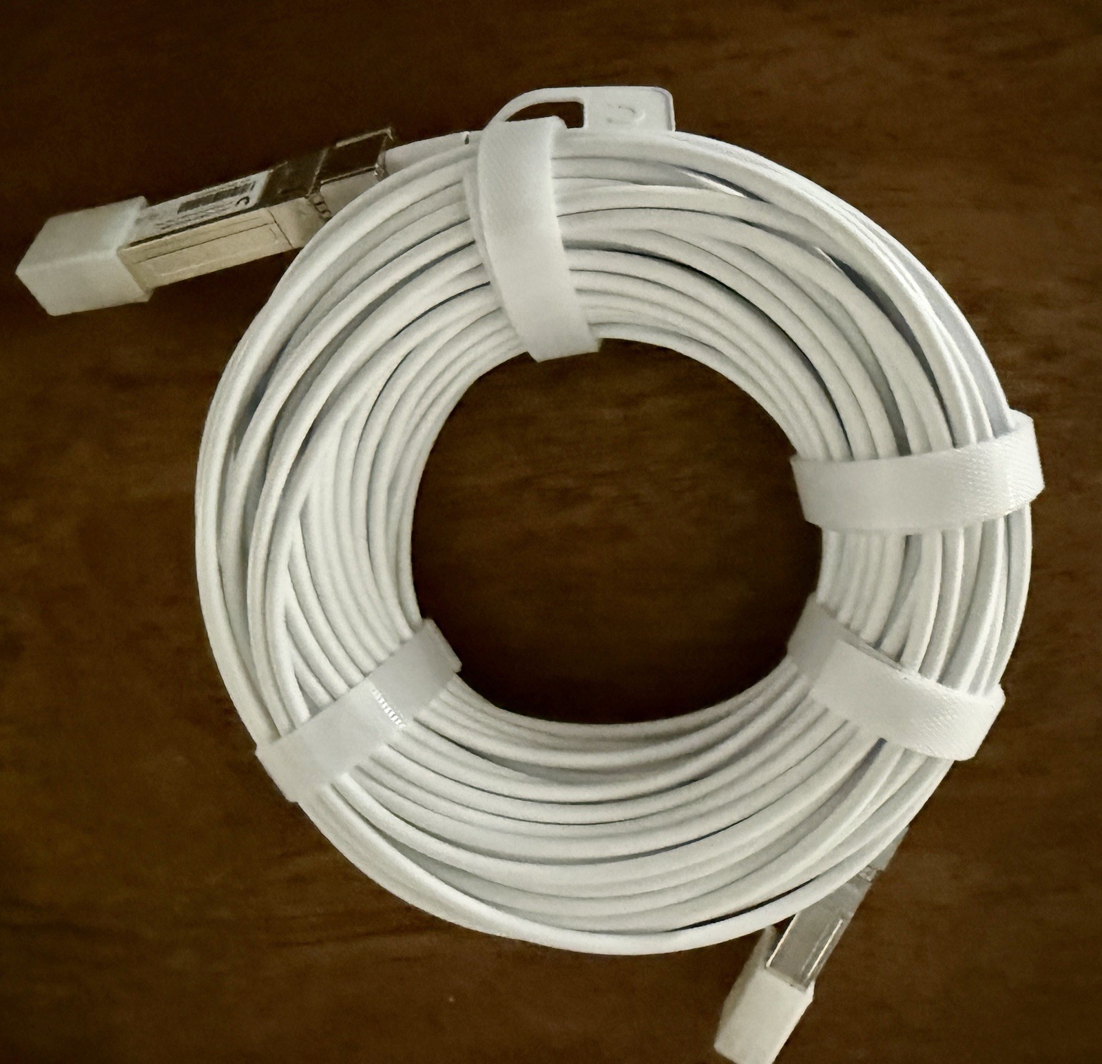 UniFi – Ubiquiti UACC-Uplink SFP28-30 SFP+ to SFP+ Direct Attach Fiber Cable 30M