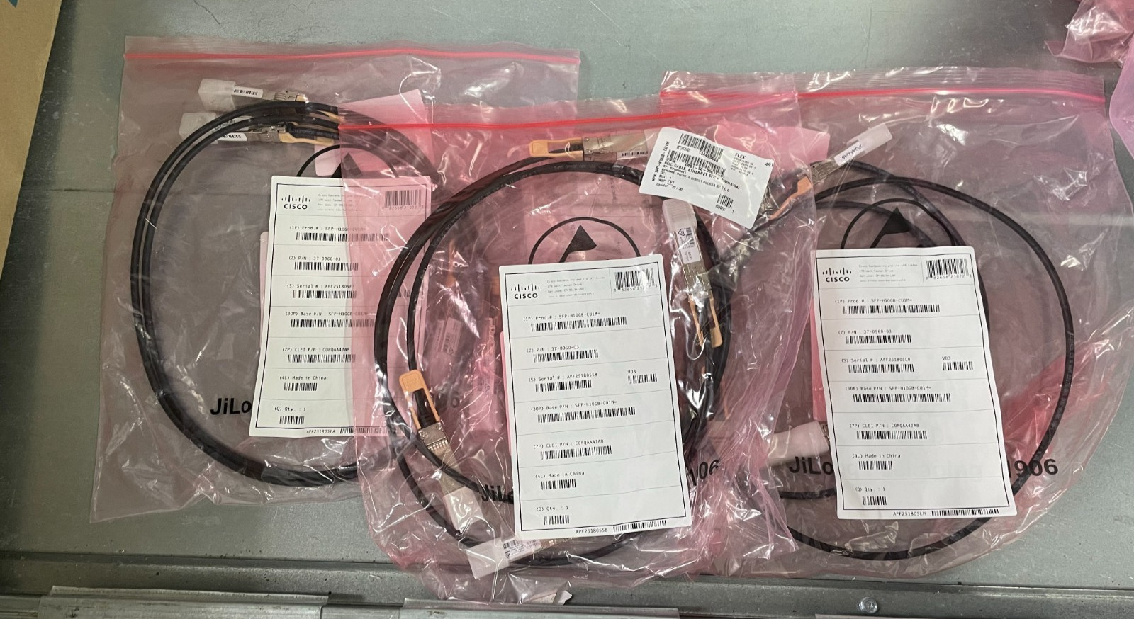 Lot of 3 New CISCO SFP-H10GB-CU1M 10GBASE-CU SFP+ Cable 37-0960-03