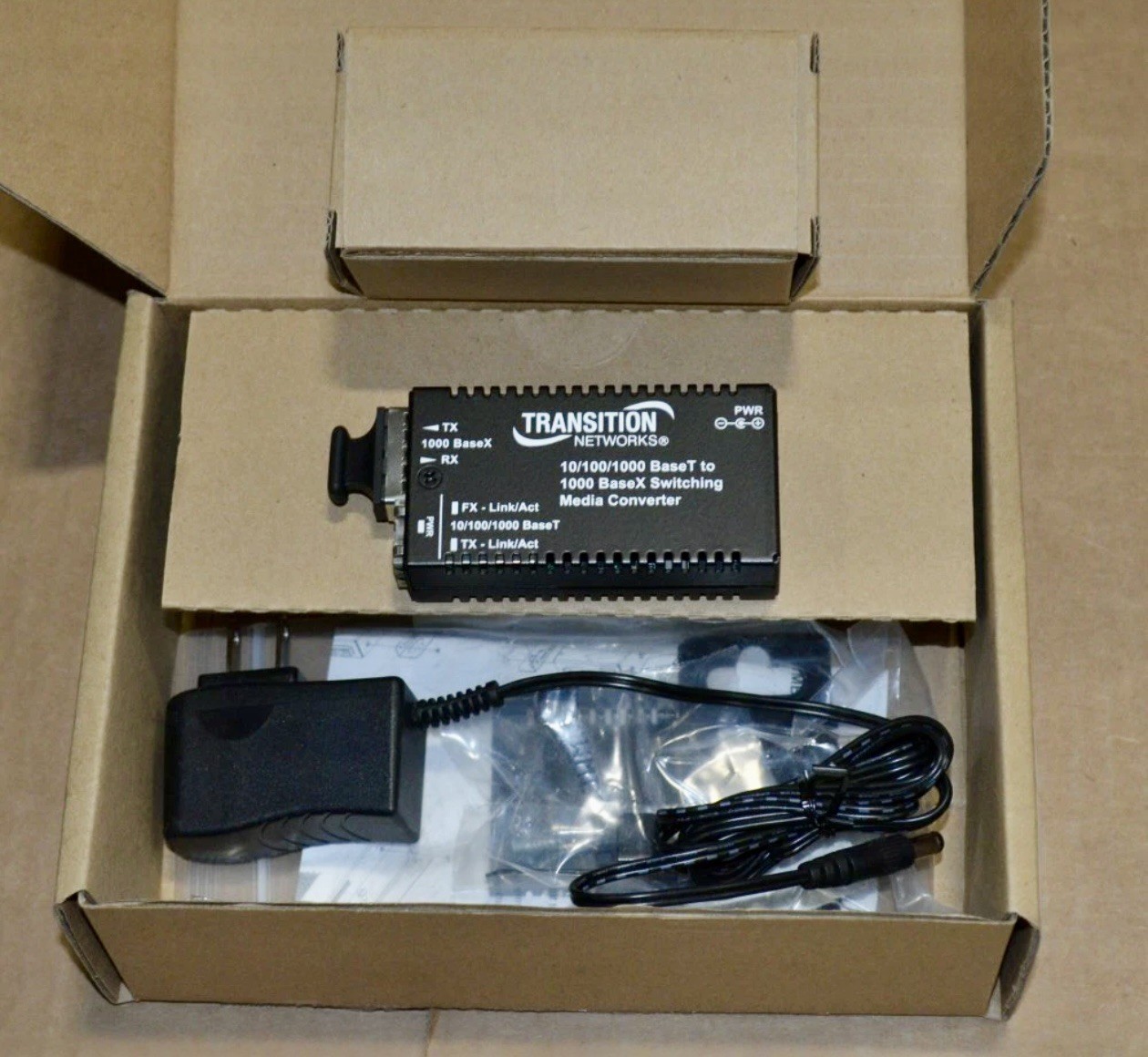 Transition Networks M/GE-PSW-SFP-01-NA, FIBER to COPPER converter Gigabit -NEW