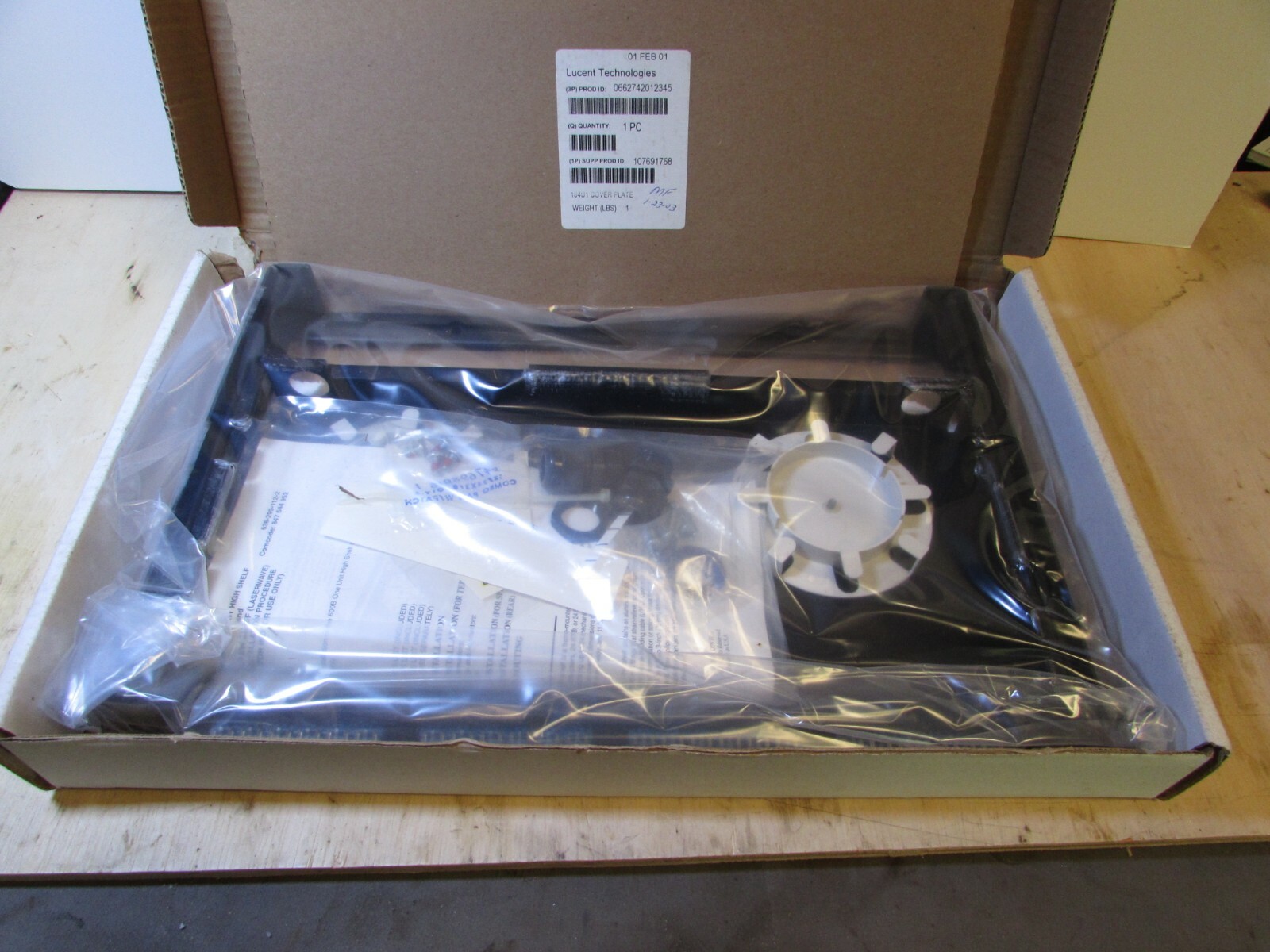 0FS Fitel 600B Fiber Optic Splice Closure w/ Lucent Cover Plate