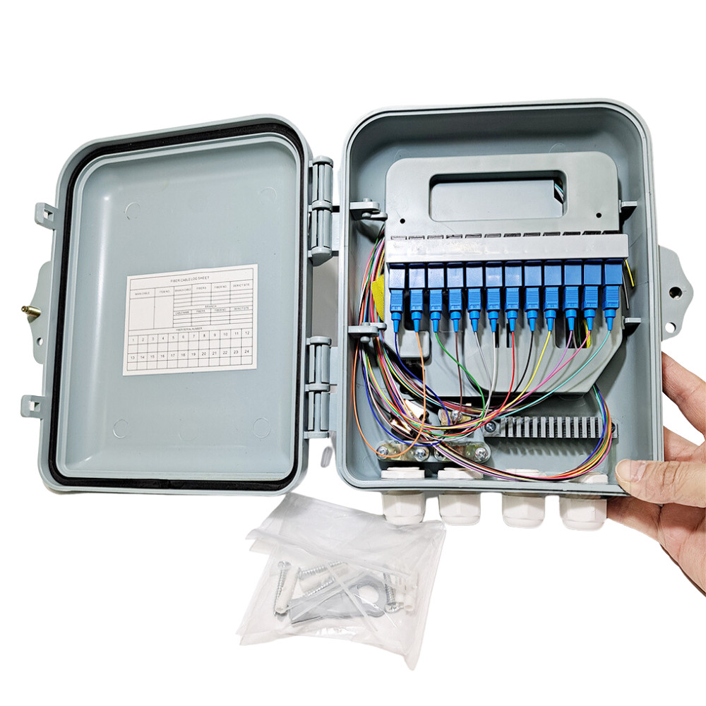 12 Core Fiber Terminal Box Wall Mounted Optic Fiber Distribution FTTH SC Adapter