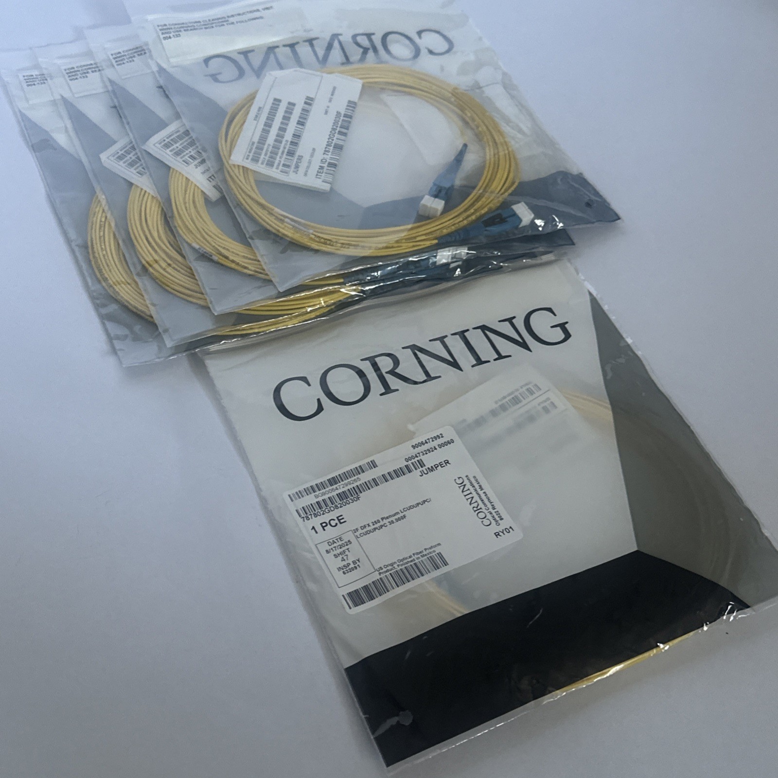 5 CNT CORNING 30ft 2F OM4 DFX 250 Plenum LCUDUP/LCUDUP Fiber Optic Jumper Cable