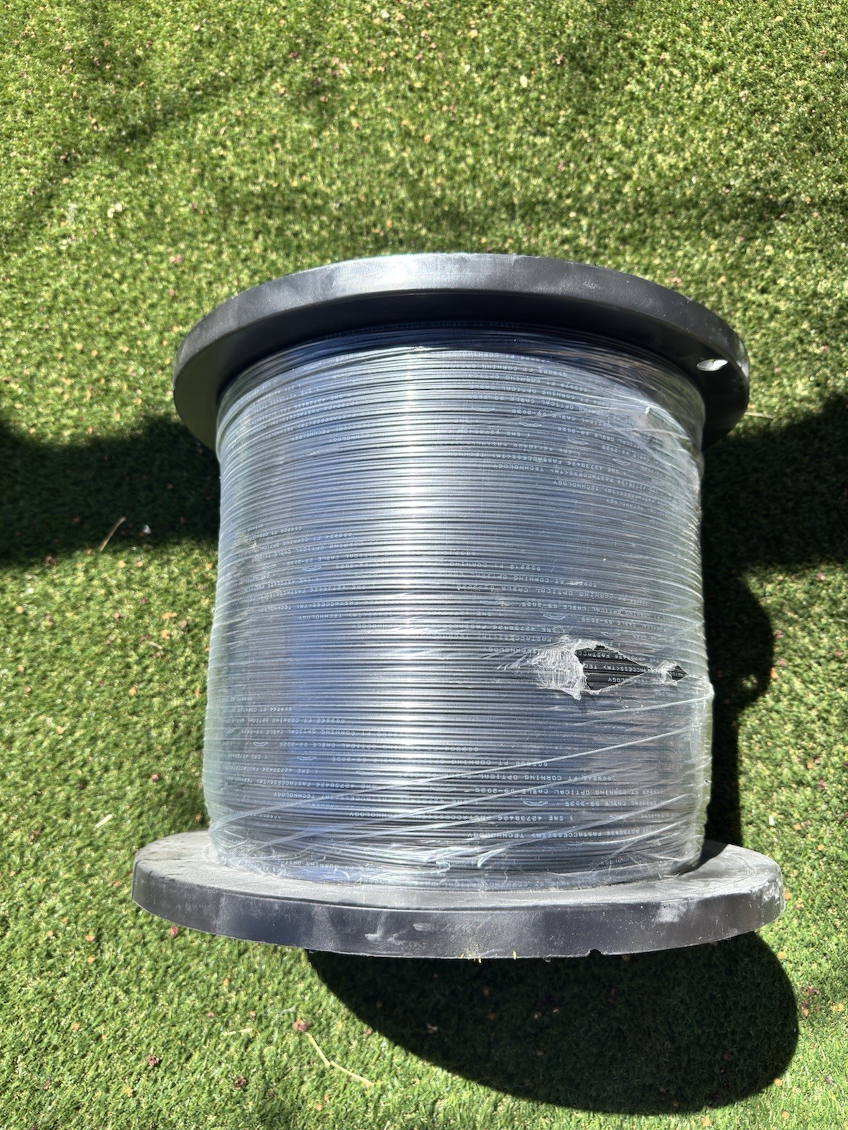 Corning Fiber Optic Cable Spool, Underground, Toning Conductor, 5000 ft
