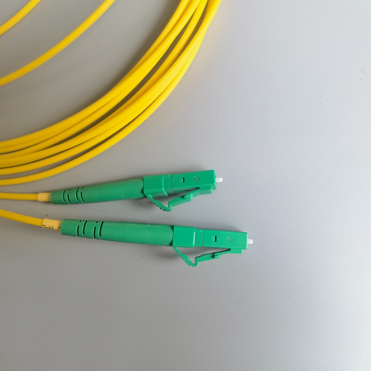 Fiber Optic Cable 1.5M/3M/5M 2.0mm LSZH G657A2 Single Mode LC/APC-LC/APC