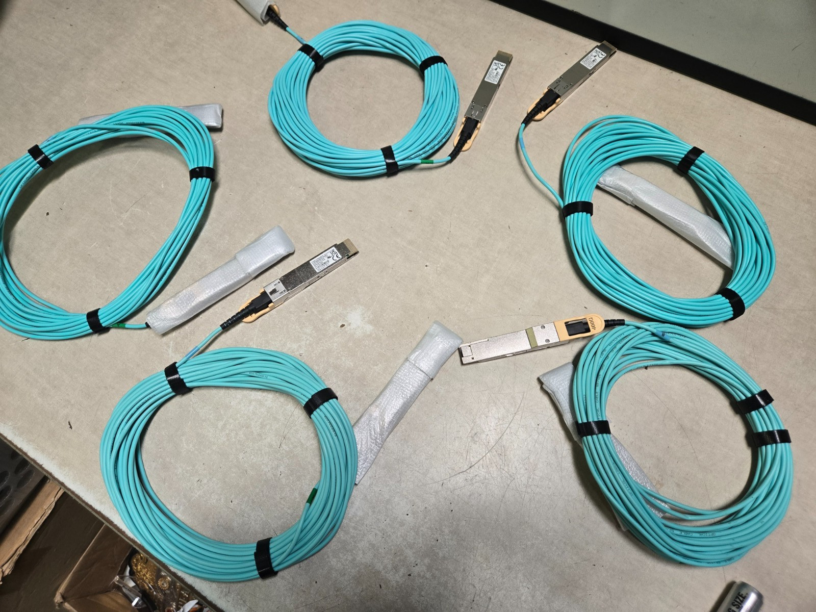 LOT OF 5 Finisar Transceiver 400GB 15m Cable FCBN850QE2C15OR3 QSFP-DD AOC