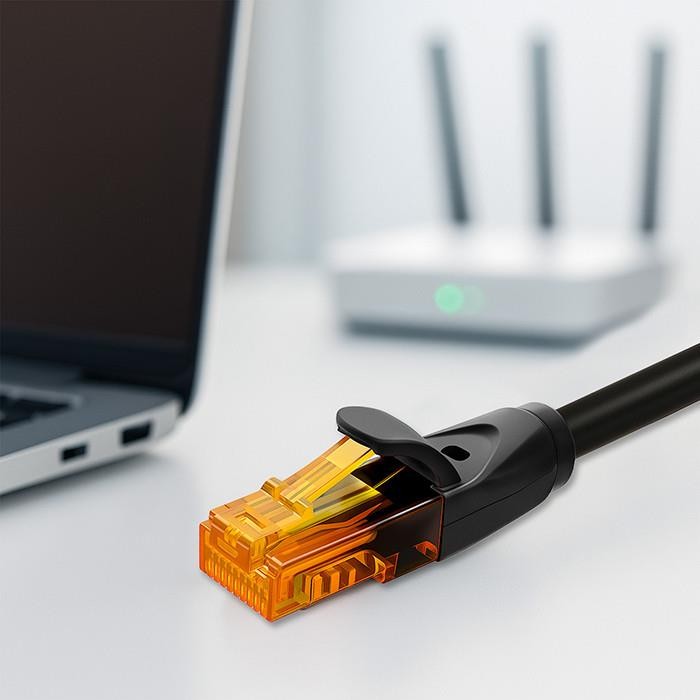 QOLTEC Patch Cable CAT6 25m for Computer, 2 x RJ-45 1Gbps, Gold Plated