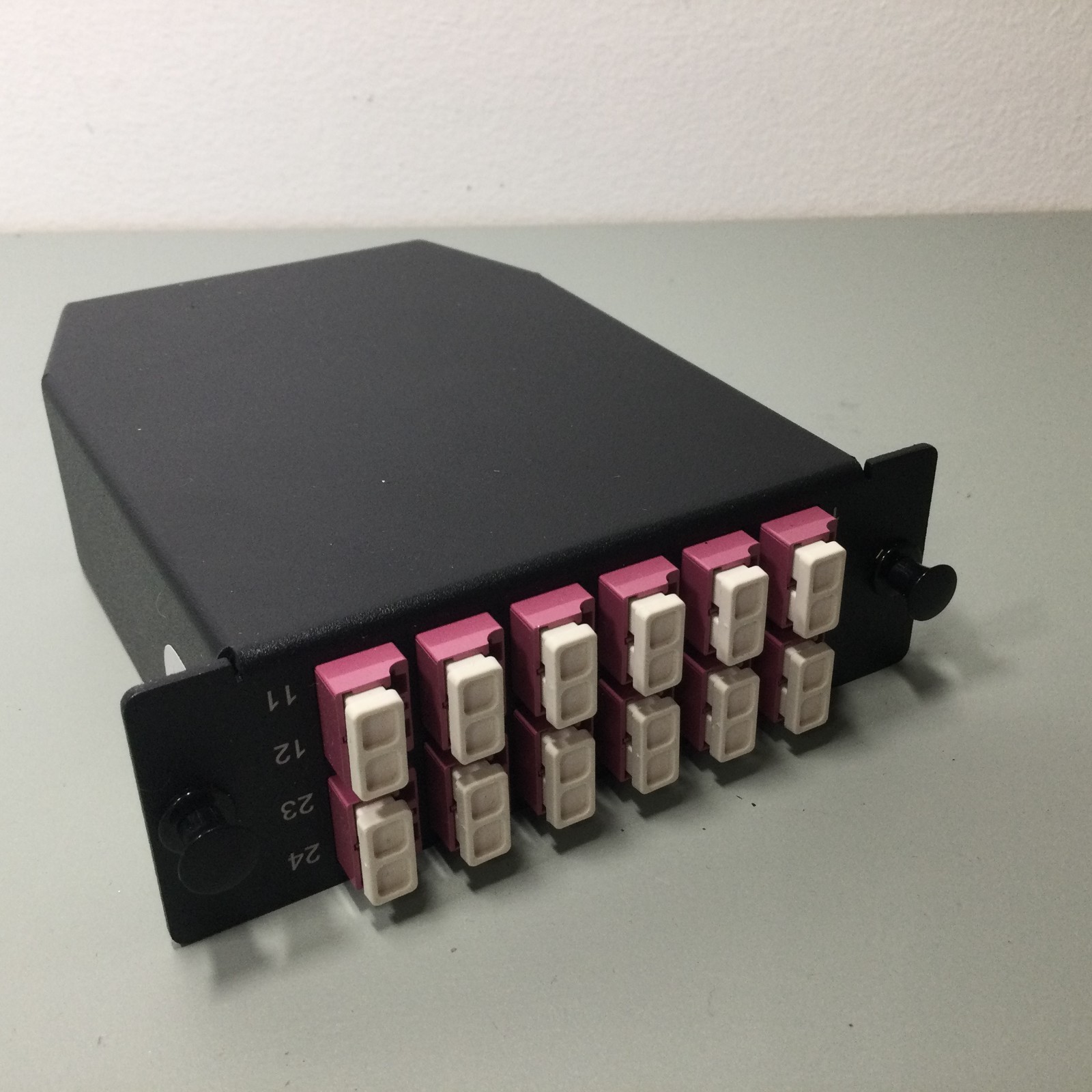 FHD MPO-LC Cassette, OM4 Multimode, Type A, 24 Fibers,