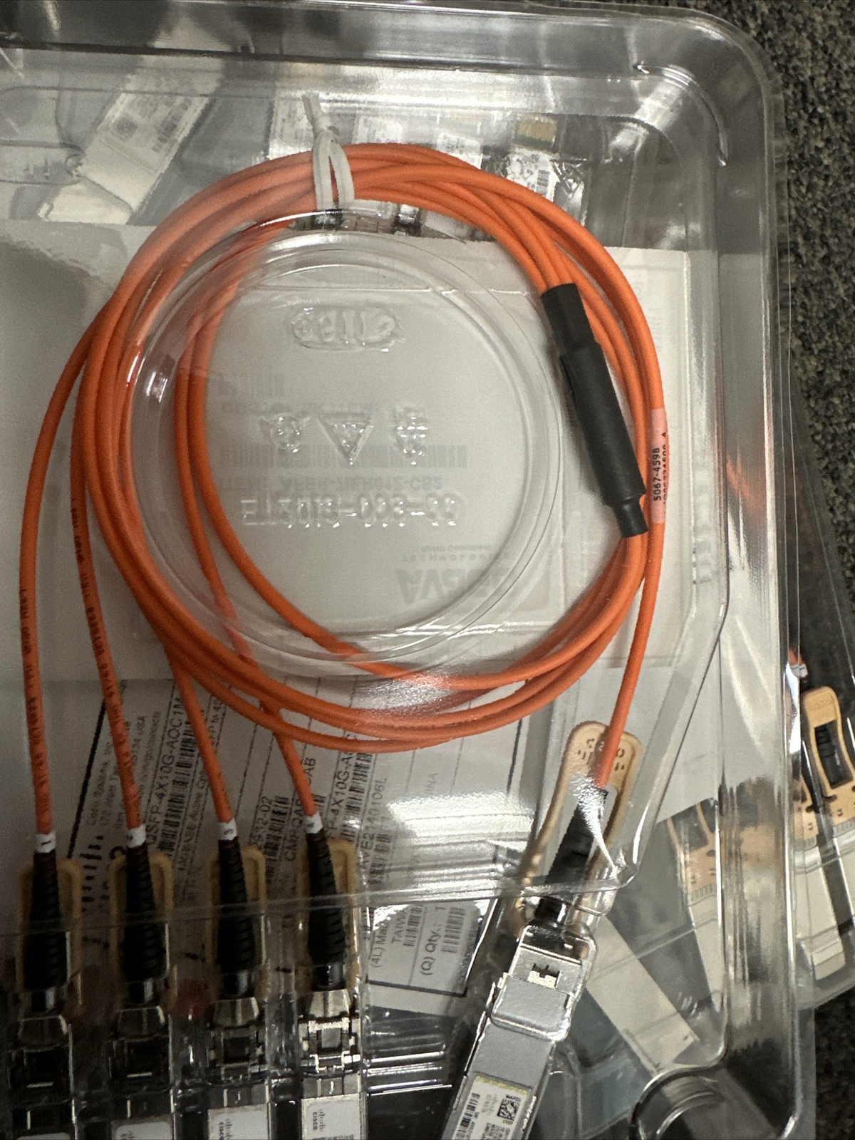 Lot of 2 NEW CISCO QSFP-4X10G-AOC1M QSFP to 4x10G SFP+ Active optical 10-2932-02