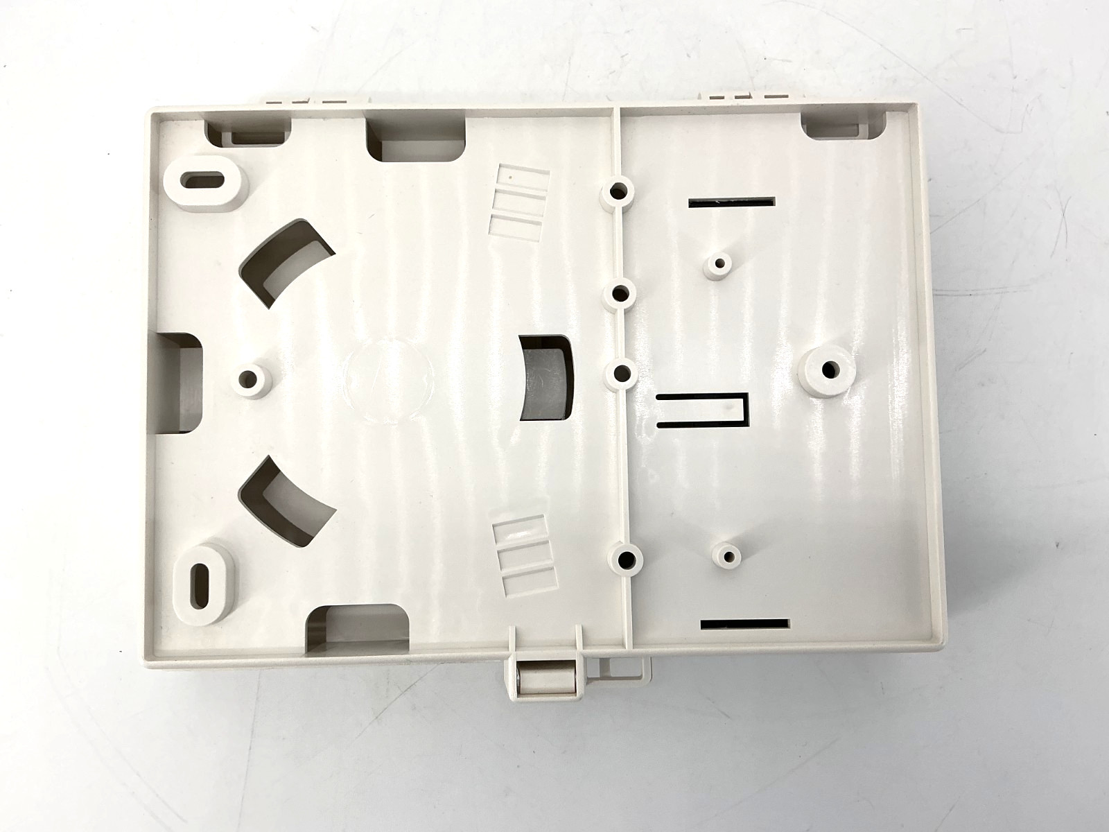 New Molex WFR-00011-02 601-Box Fiber Wall Mount Enclosure 6-Port Singlemode