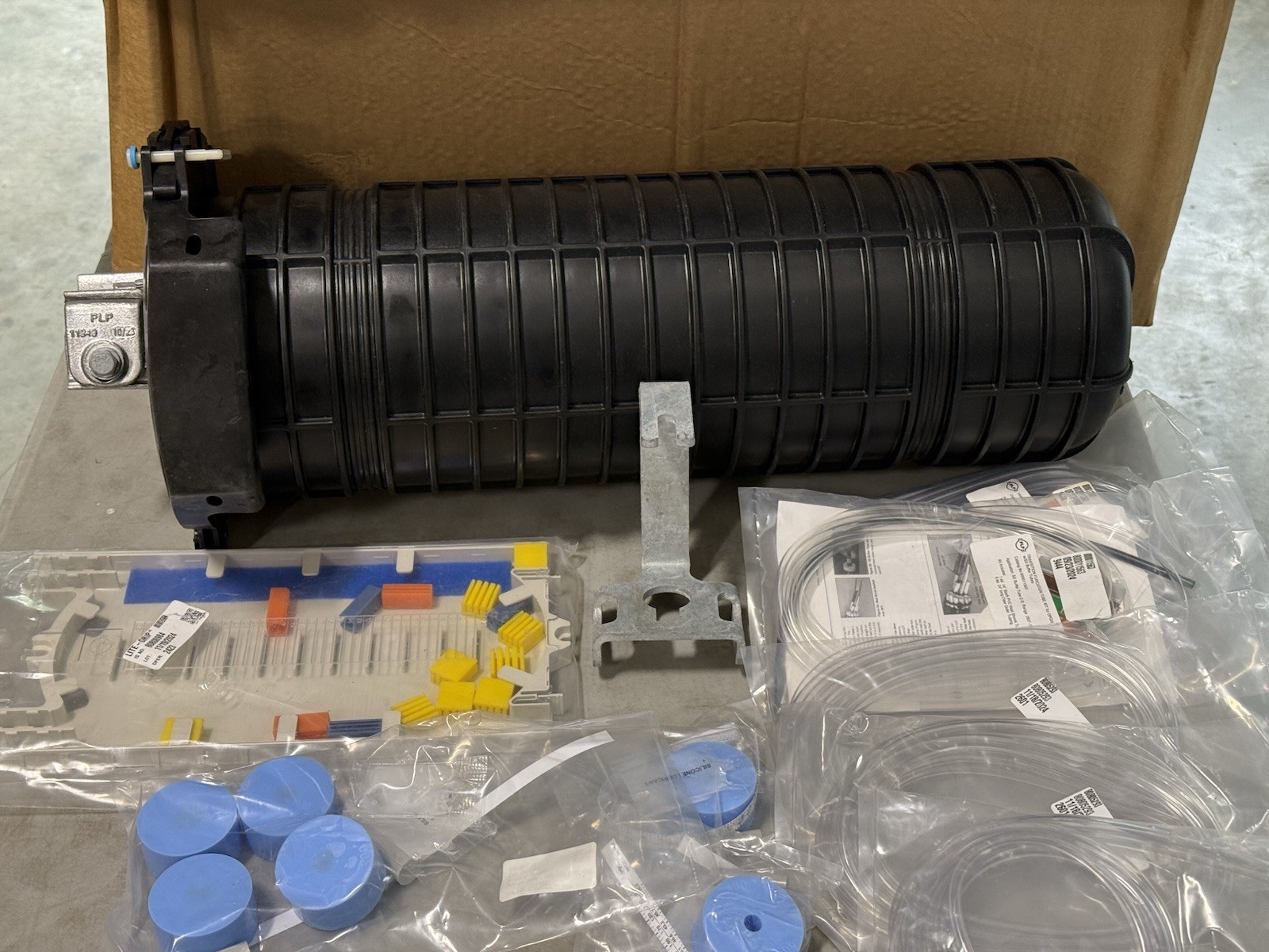 PLP Coyote Dome Closure Kit 6.5″ x 22″ COYW622S006 – Unused Open Box