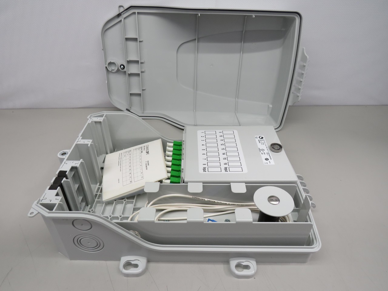 COMMSCOPE 760234892 BUDI-1SO8J-N1N1-0A-ATT FIBER OPTIC WALL MOUNT ENCLOSURE T162