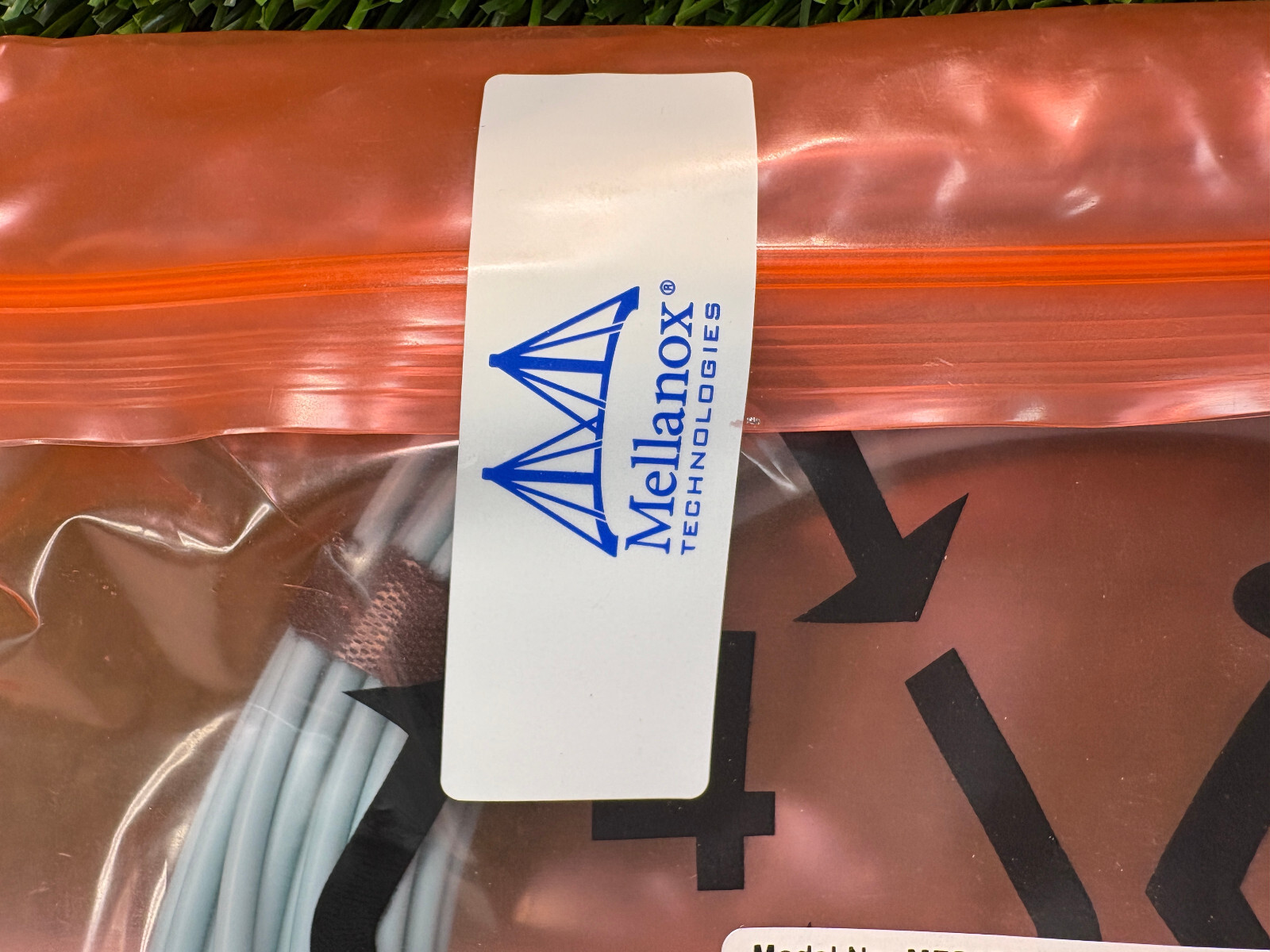New (Sealed) | Mellanox MFS1S00-H020V / MFS1S00 QSFP56 Fiber Optic Network Cable