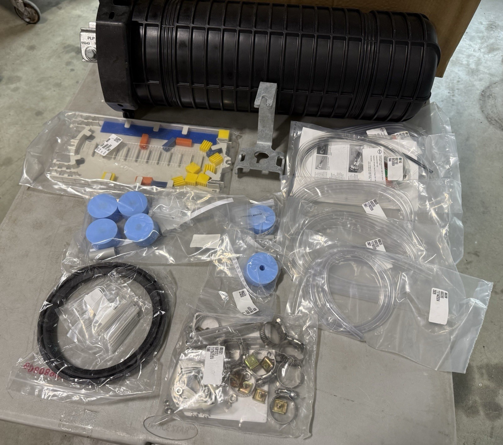 PLP Coyote Dome Closure Kit 6.5″ x 22″ COYW622S006 – Unused Open Box