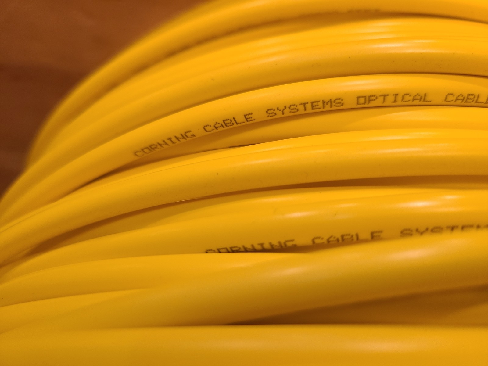 800 Ft – 12 Strand Indoor Riser Singlemode Corning Glass Fiber Optic Cable