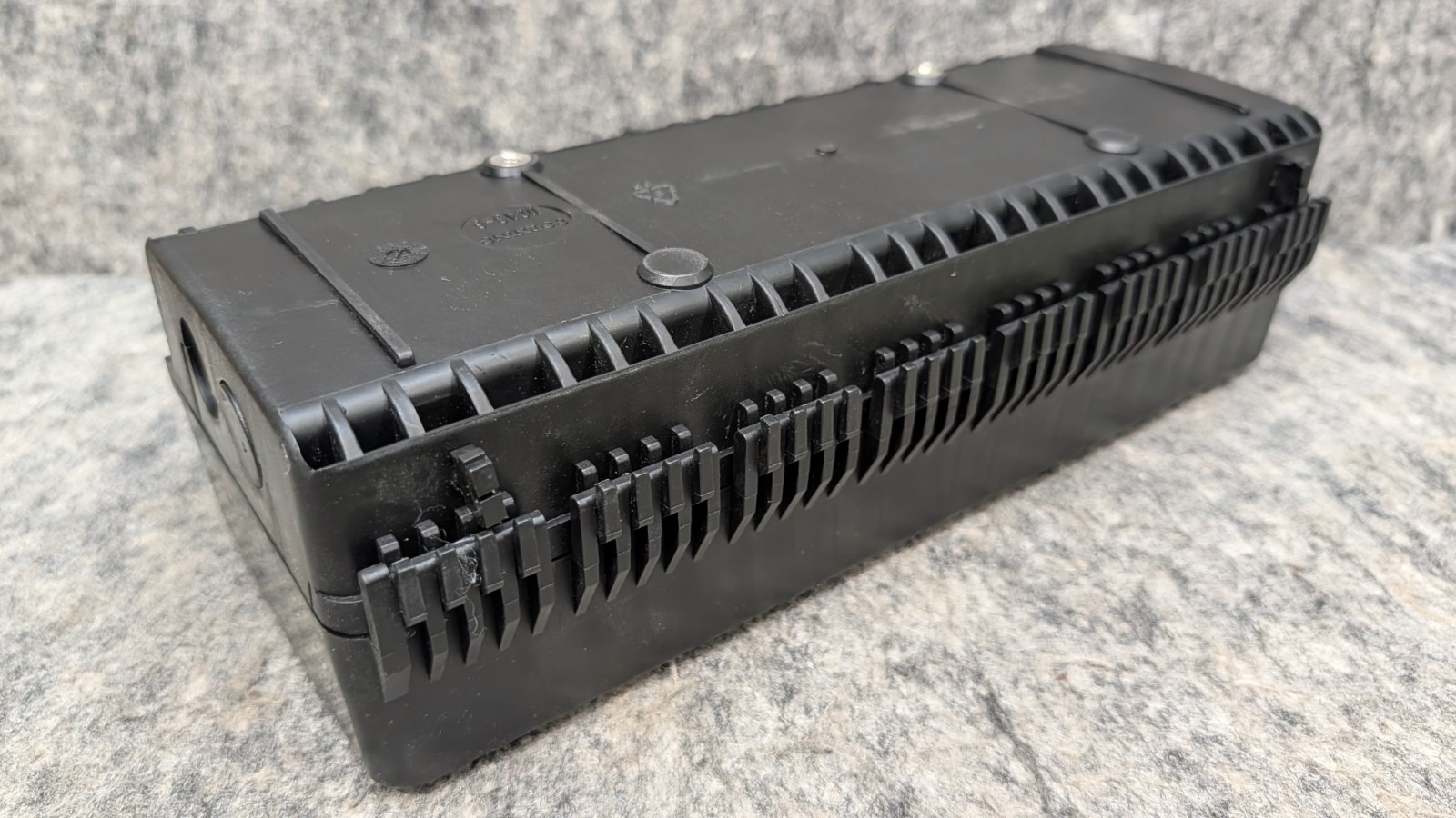 CORNING UCA3-6-FITL-BS, 404430 Fiber Optic Enclosure UCA3-6 FITL Black 🔥New🔥
