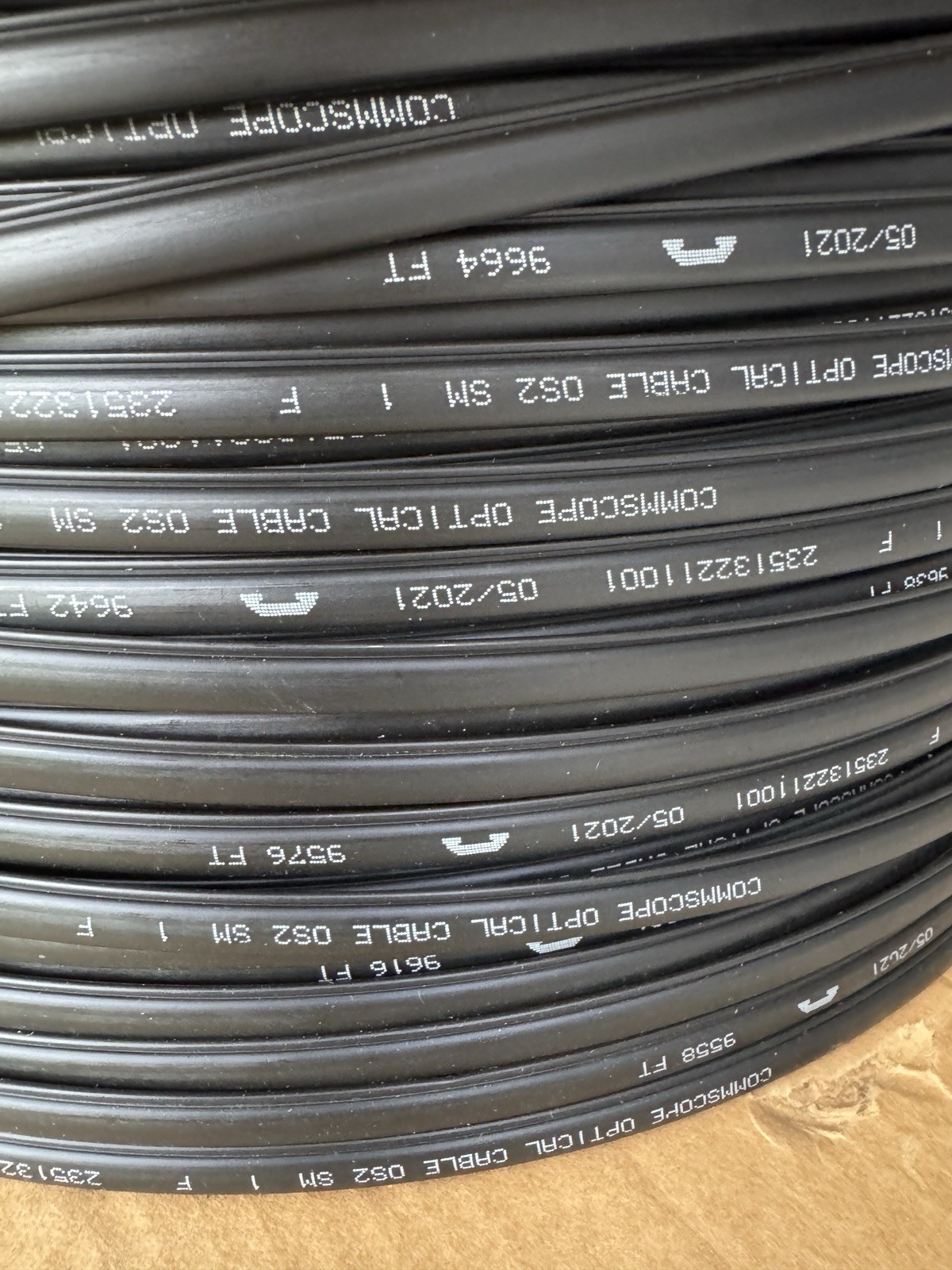 1000 FT Commscope optical cable os2 sm. FHD XX1B 1000FL new in open box